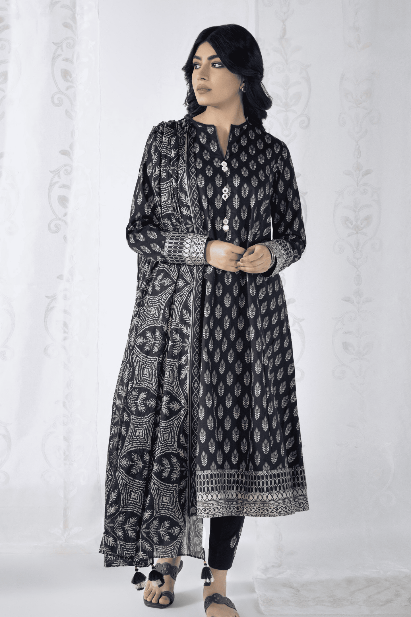 3 Pieces - Sapphire Unstitched Navy Blue Printed Lawn Suit