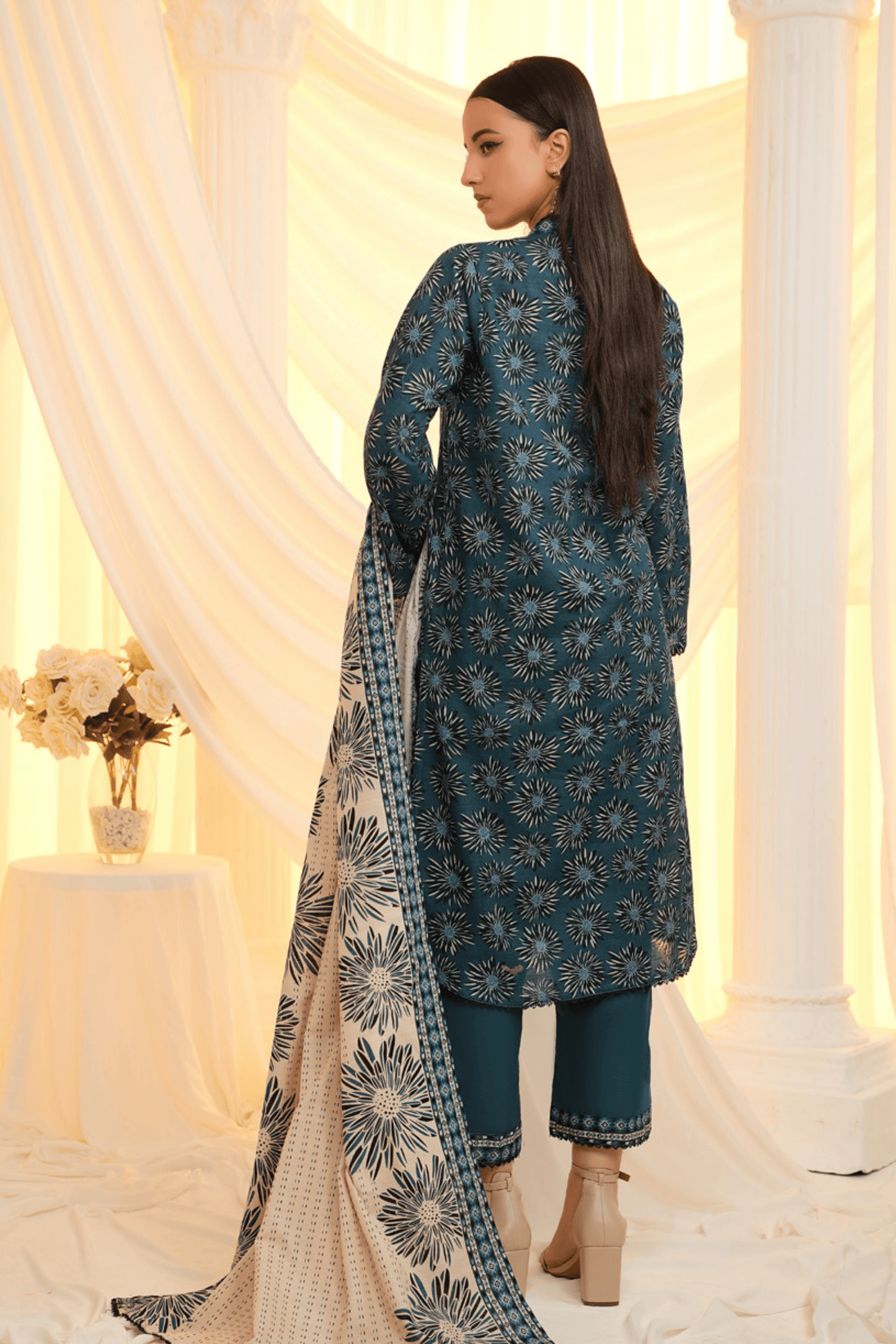 3 Pieces - Regalia Unstitched Zink Printed Khaddar Suit