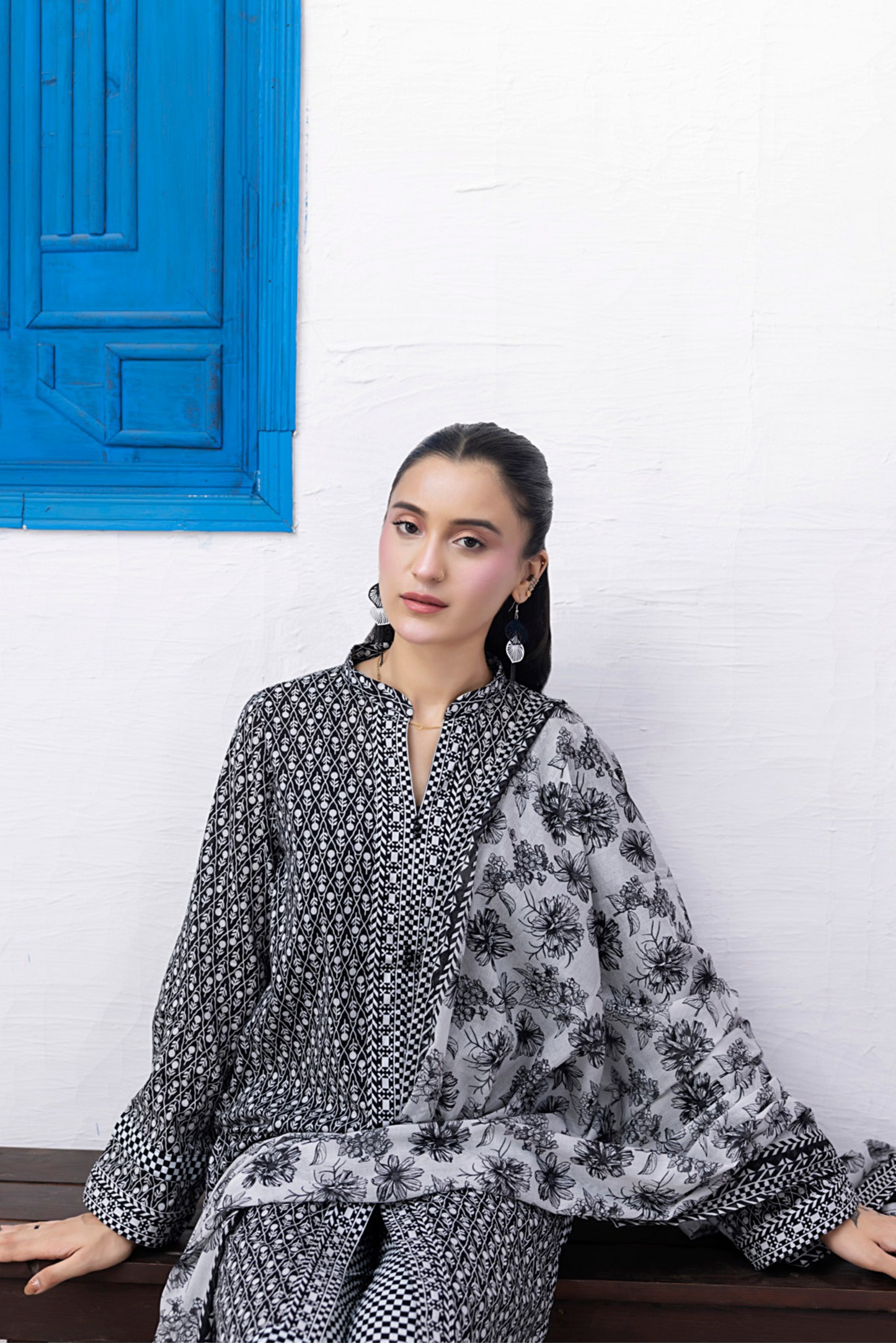 3 Pieces - Regalia Unstitched Black Print Lawn Suit