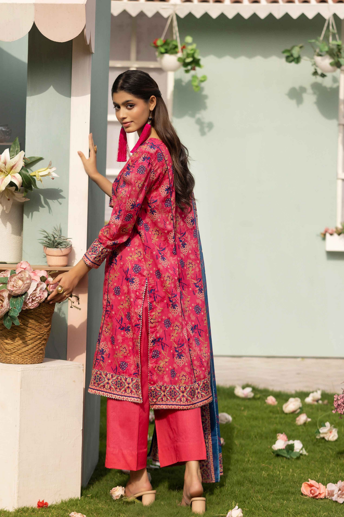 3 Pieces - Haya By Legends Unstitched Baby Pink Printed Lawn Suit