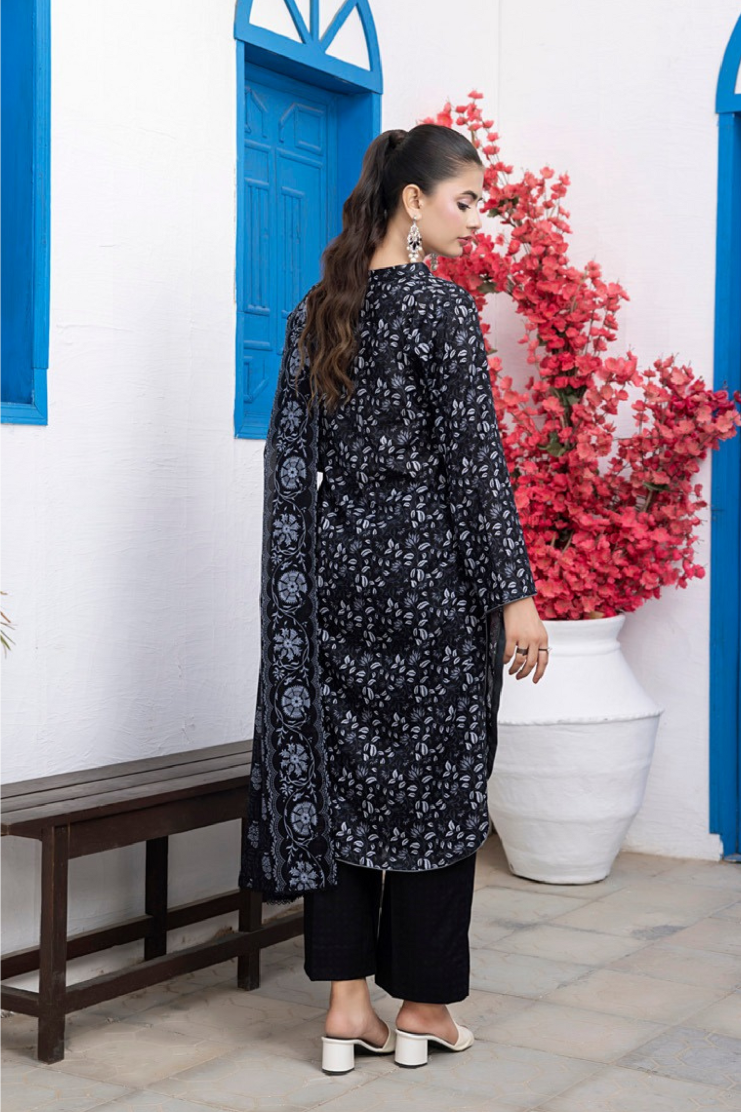 3 Pieces - Regalia Unstitched Black Print Lawn Suit m