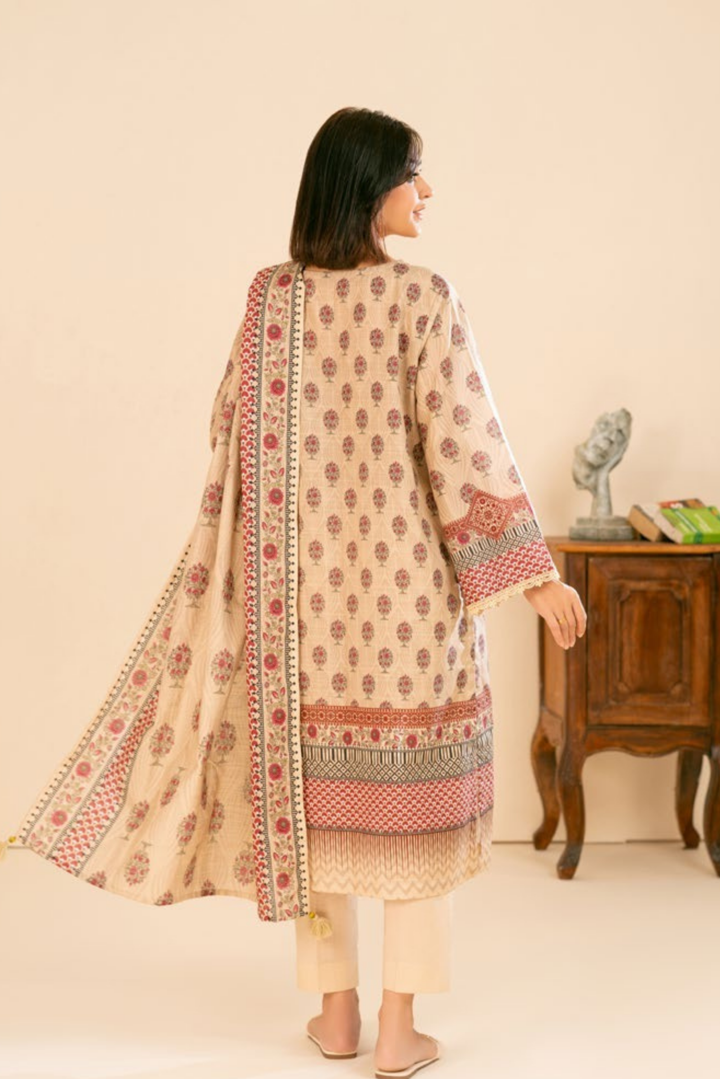 3 Pieces - GulAhmed Unstitched Skin Printed Khaddar Suit