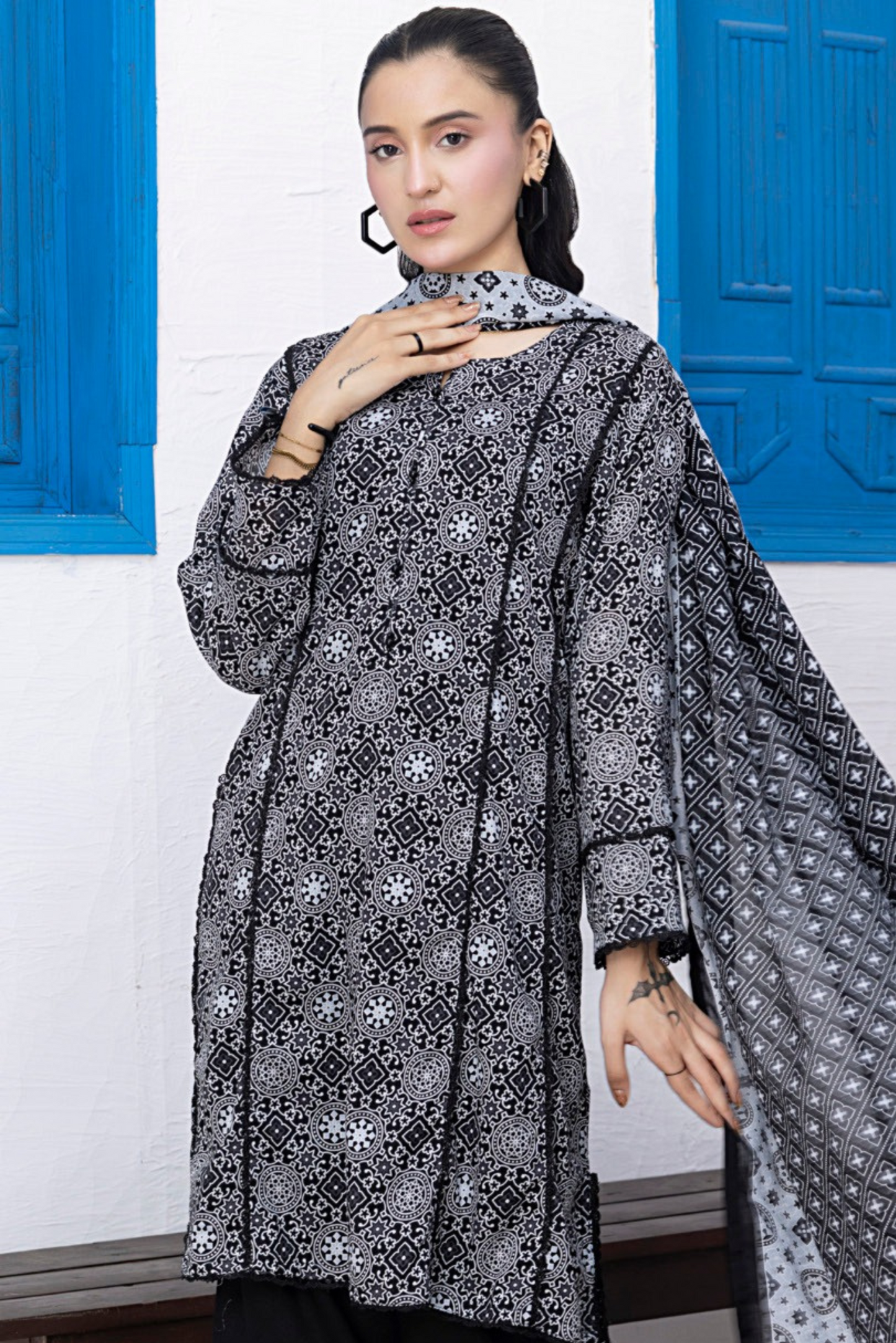 3 Pieces - Regalia Unstitched Black Print Lawn Suit m