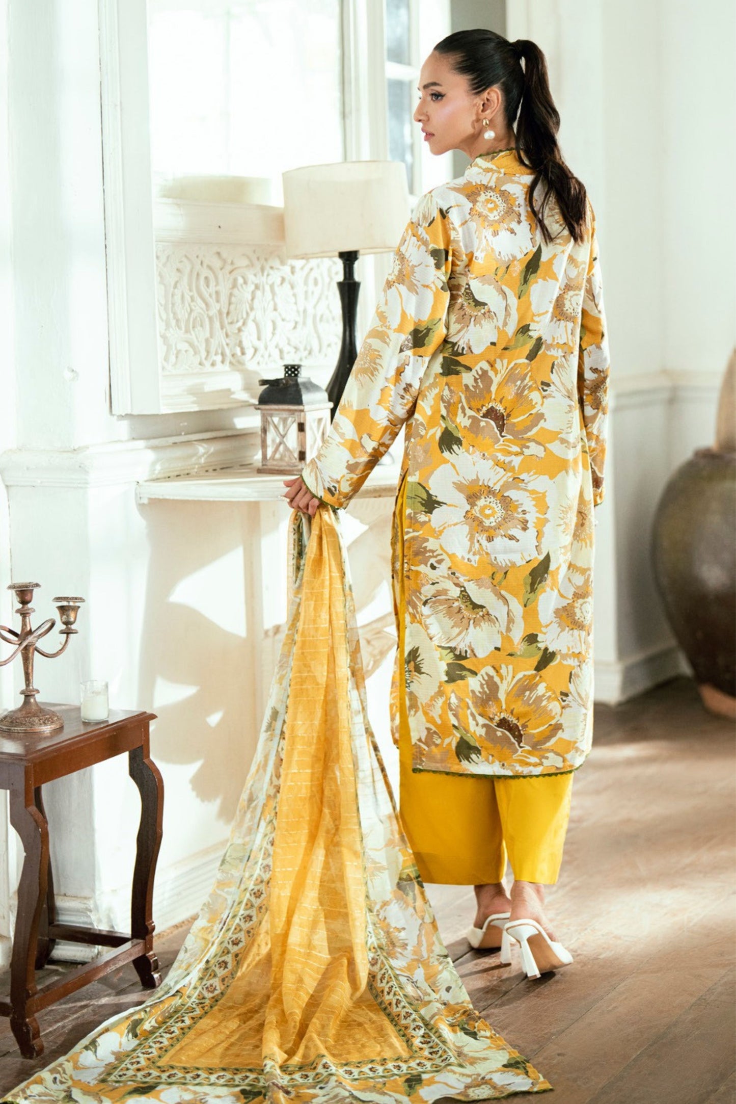 3 Pieces - Regalia Unstitched Multi Jscquard Cambric Suit