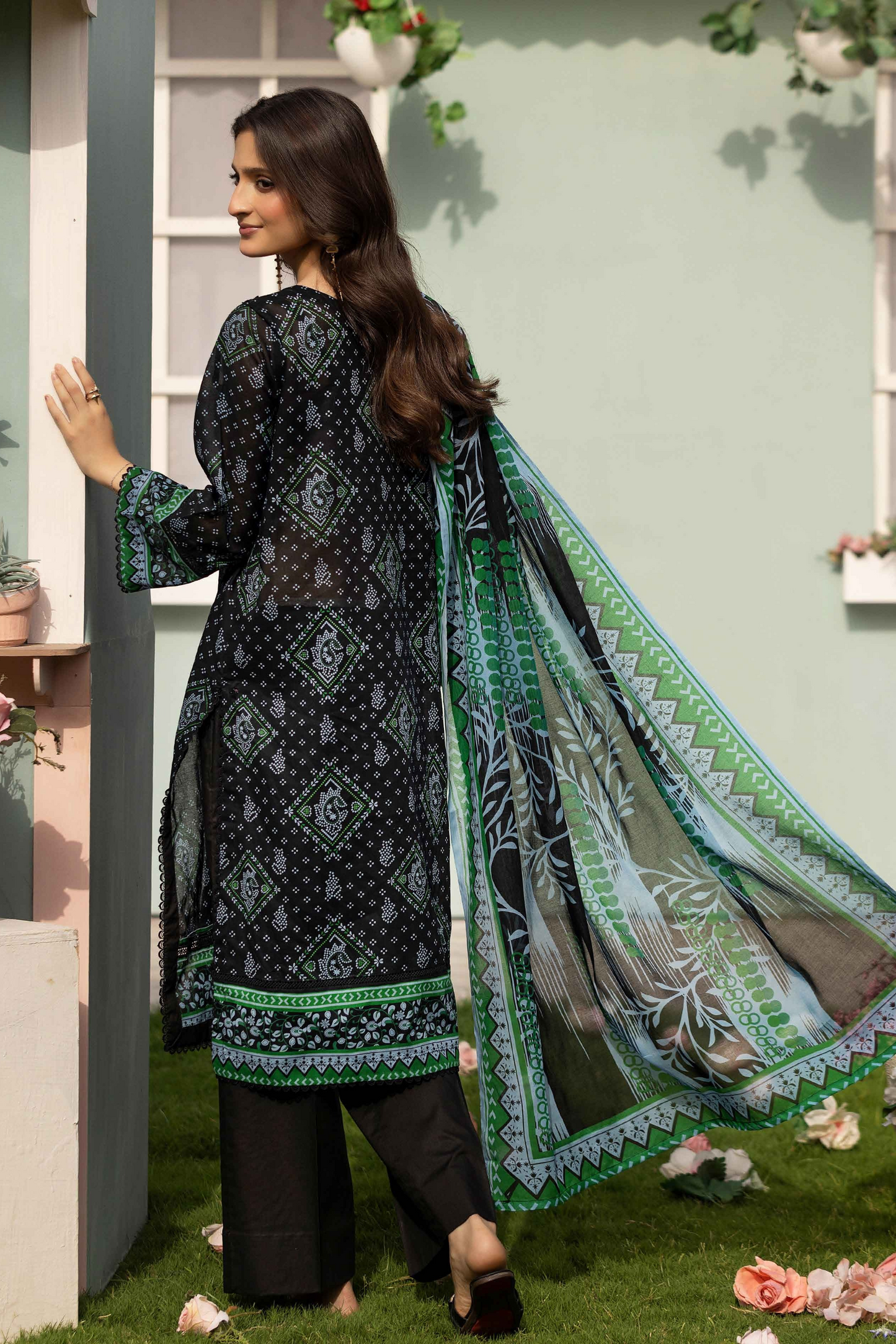 3 Pieces - Haya By Legends Unstitched Grayesh Black Printed Lawn Suit