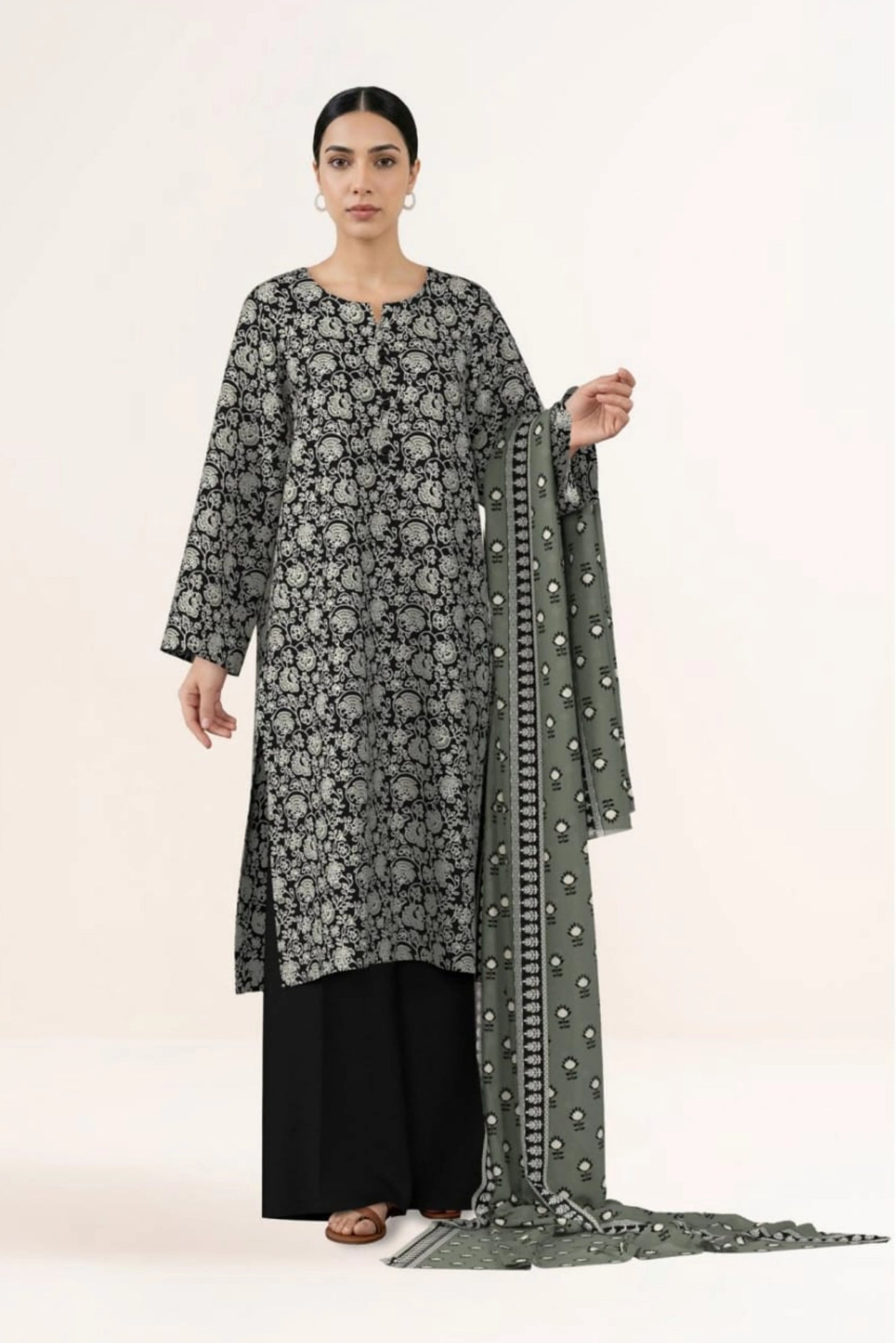3 Pieces - Sapphire Unstitched Black Lawn Suit