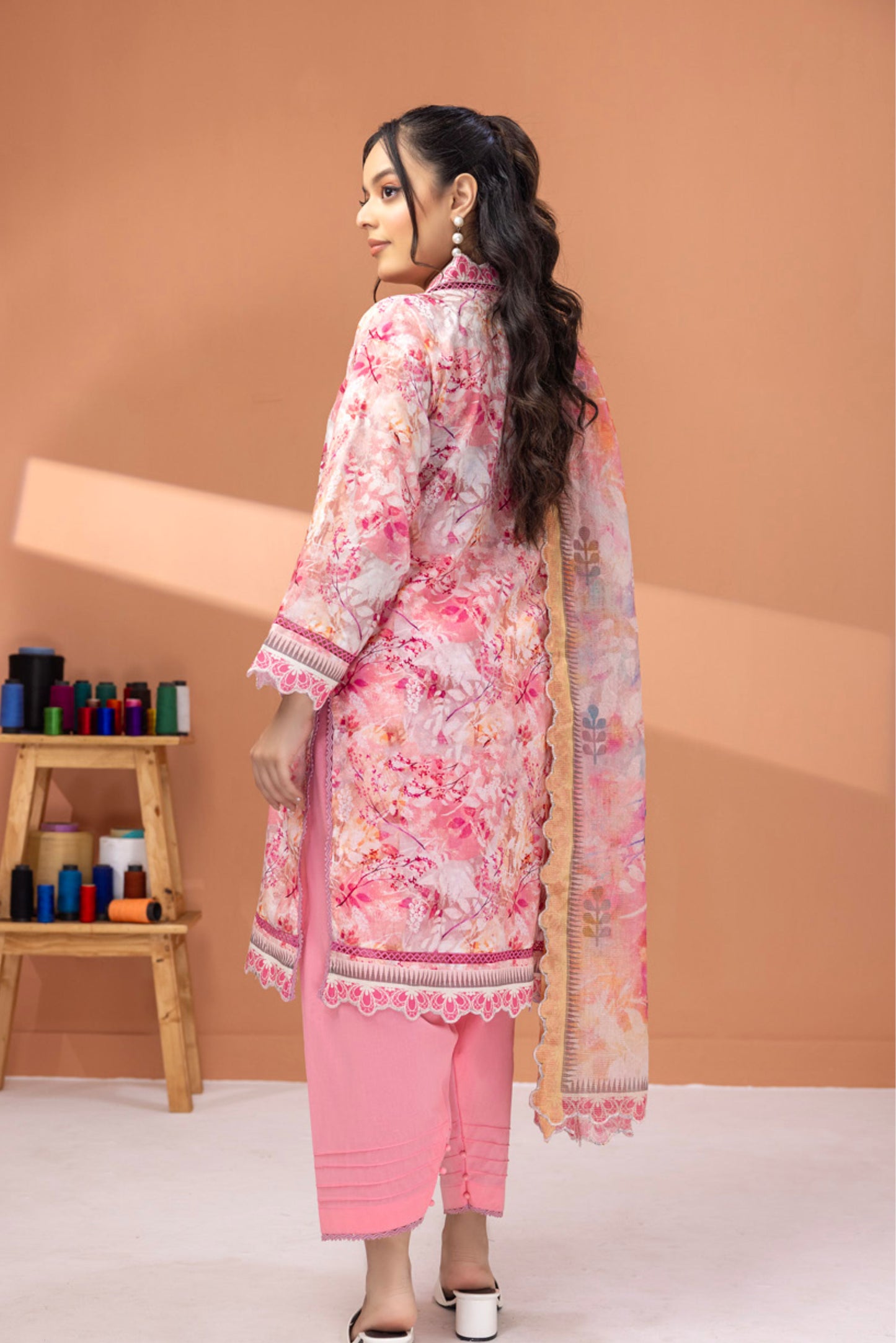 3 Pieces - Regalia Unstitched Baby Pink Fancy Zari Dupatta Printed Shirt Lawn Suit