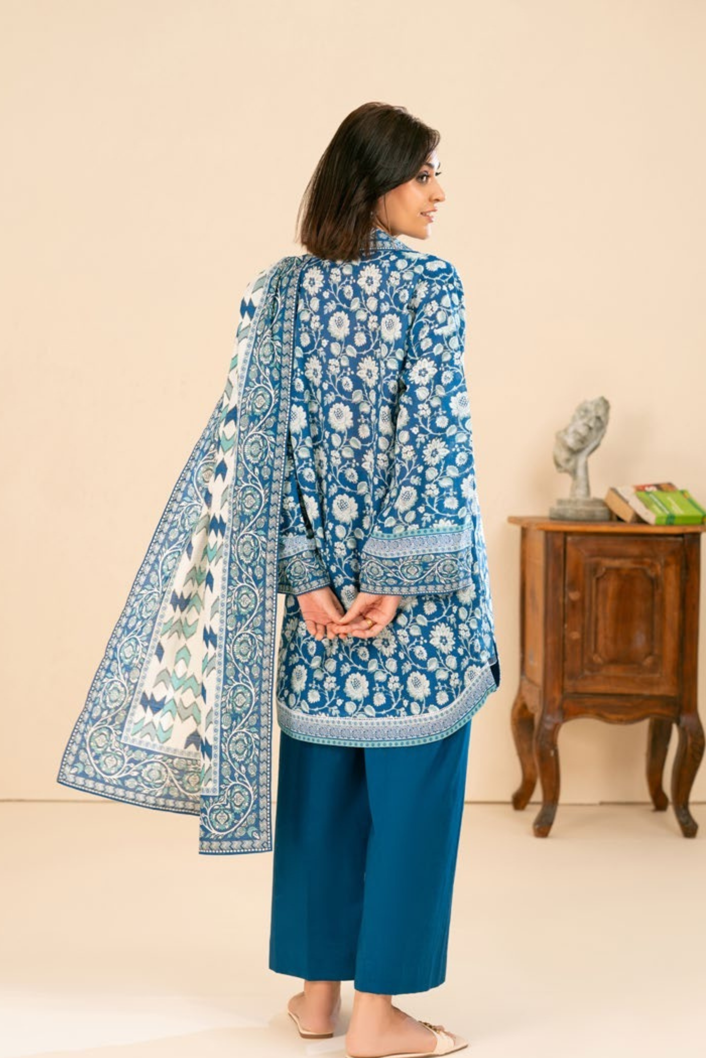 3 Pieces - GulAhmed Unstitched Blue Printed Khaddar Suit