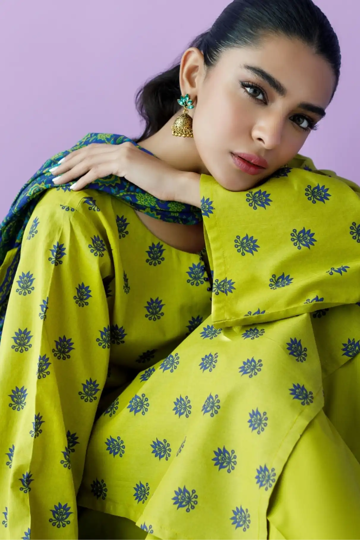 3 Pieces - Orient Unstitched Parrot Ladies Lawn Suit