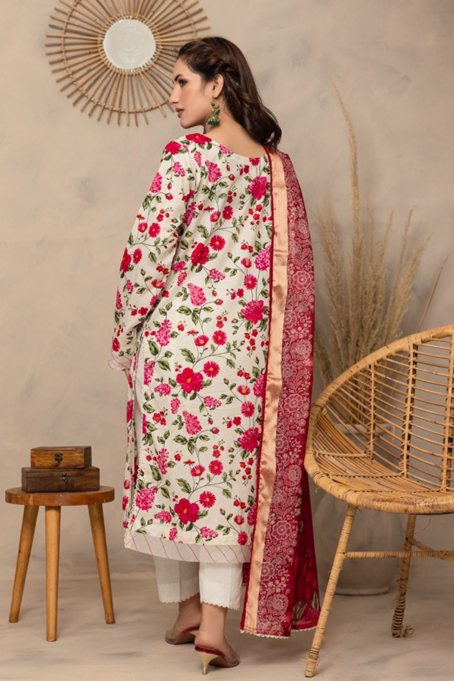 3 Pieces - Regalia Unstitched Skin Fancy Zari Dupatta Printed Shirt Lawn Suit