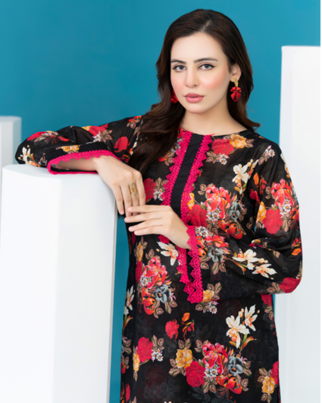 2 Piece - Gold Unstitched Black Ladies Print Lawn Suit