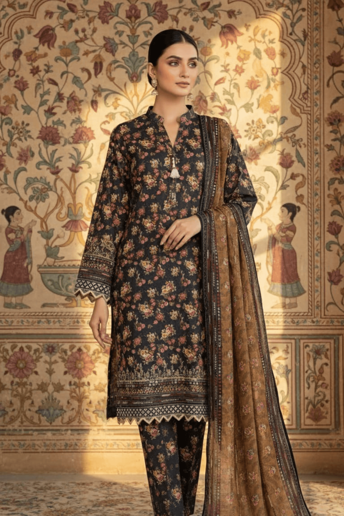 3 Pieces - Safina Unstitched Black Printed Khaddar Suit