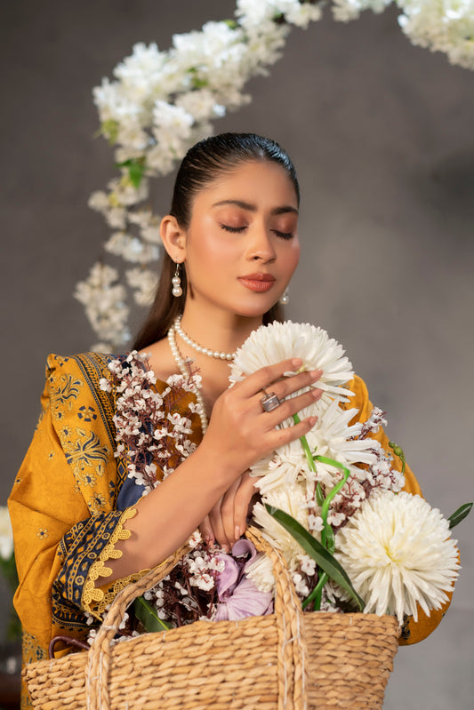 3 Piece - Mahi Unstitched Yellow Ladies Transliminor Magic Print Lawn Suit