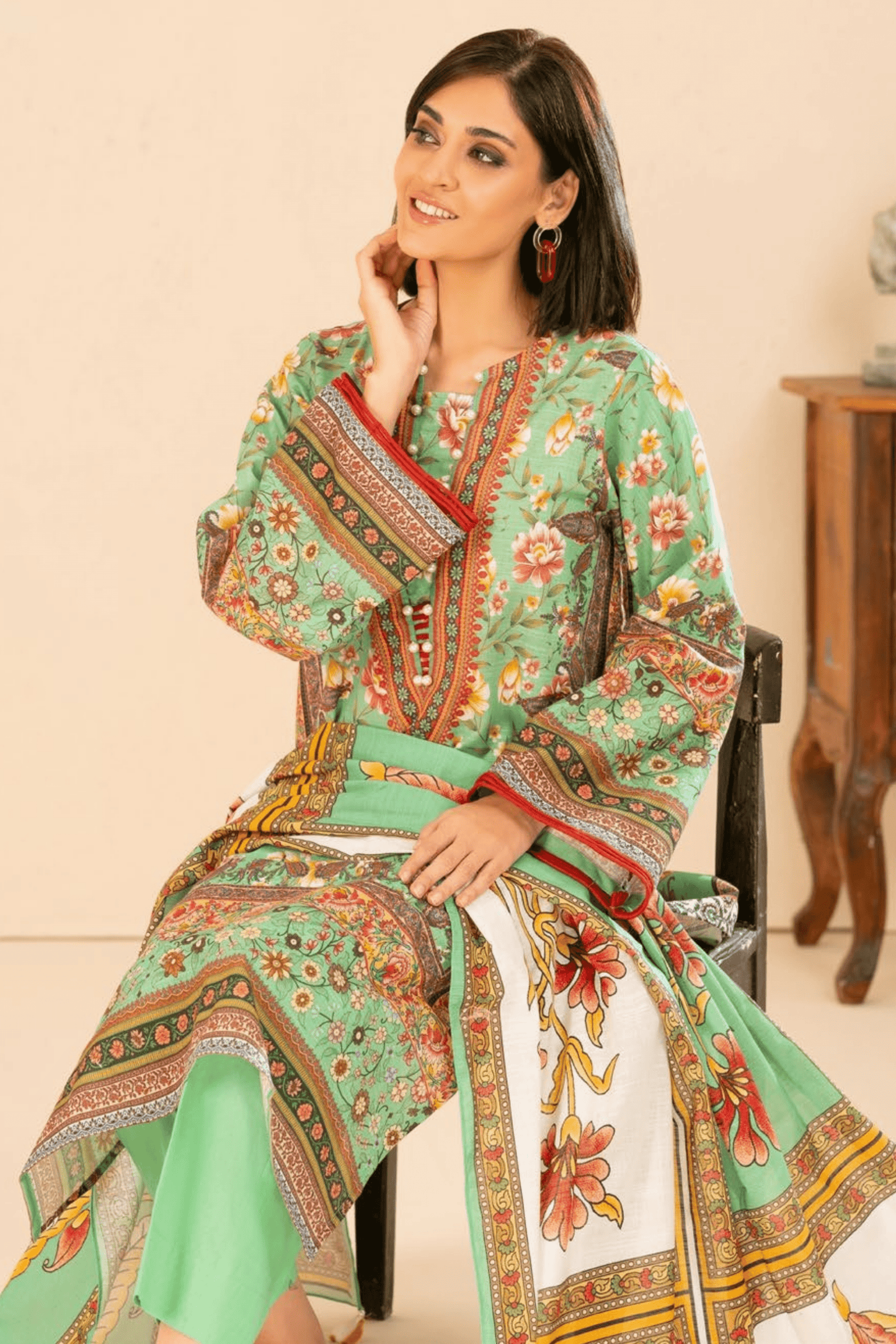3 Pieces - GulAhmed Unstitched Parrot Printed Khaddar Suit