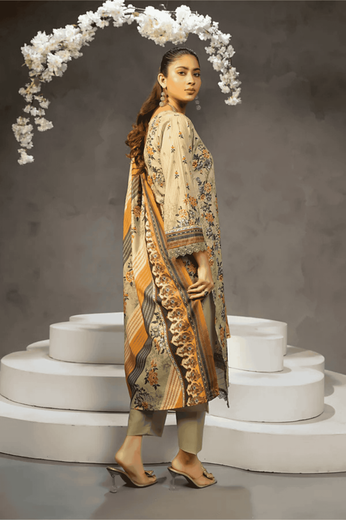 3 Piece - Mahi Unstitched Skin Ladies Transliminor Magic Print Lawn Suit
