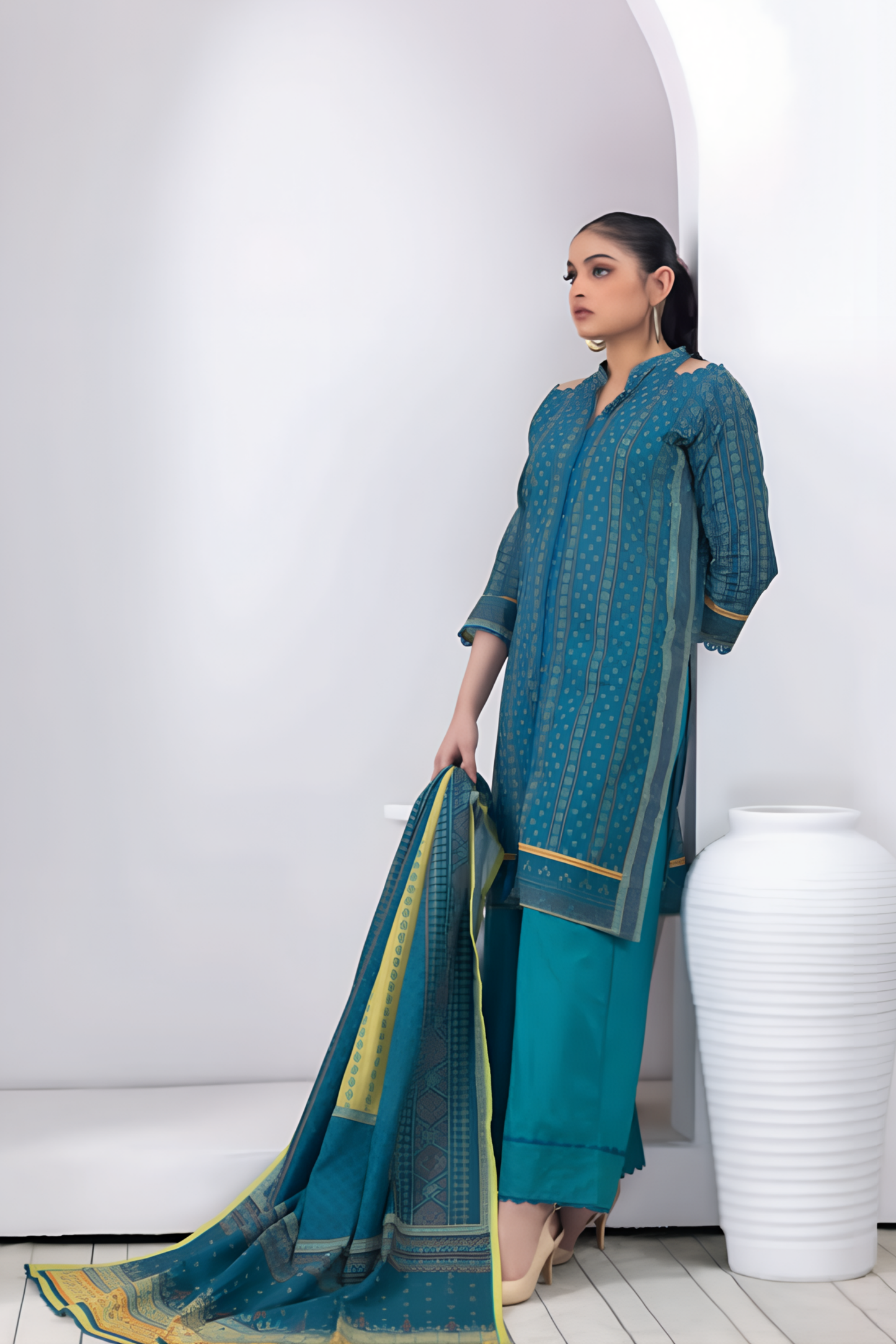 3 Pieces - Regalia Stitched Zinc Printed Khaddar Suit