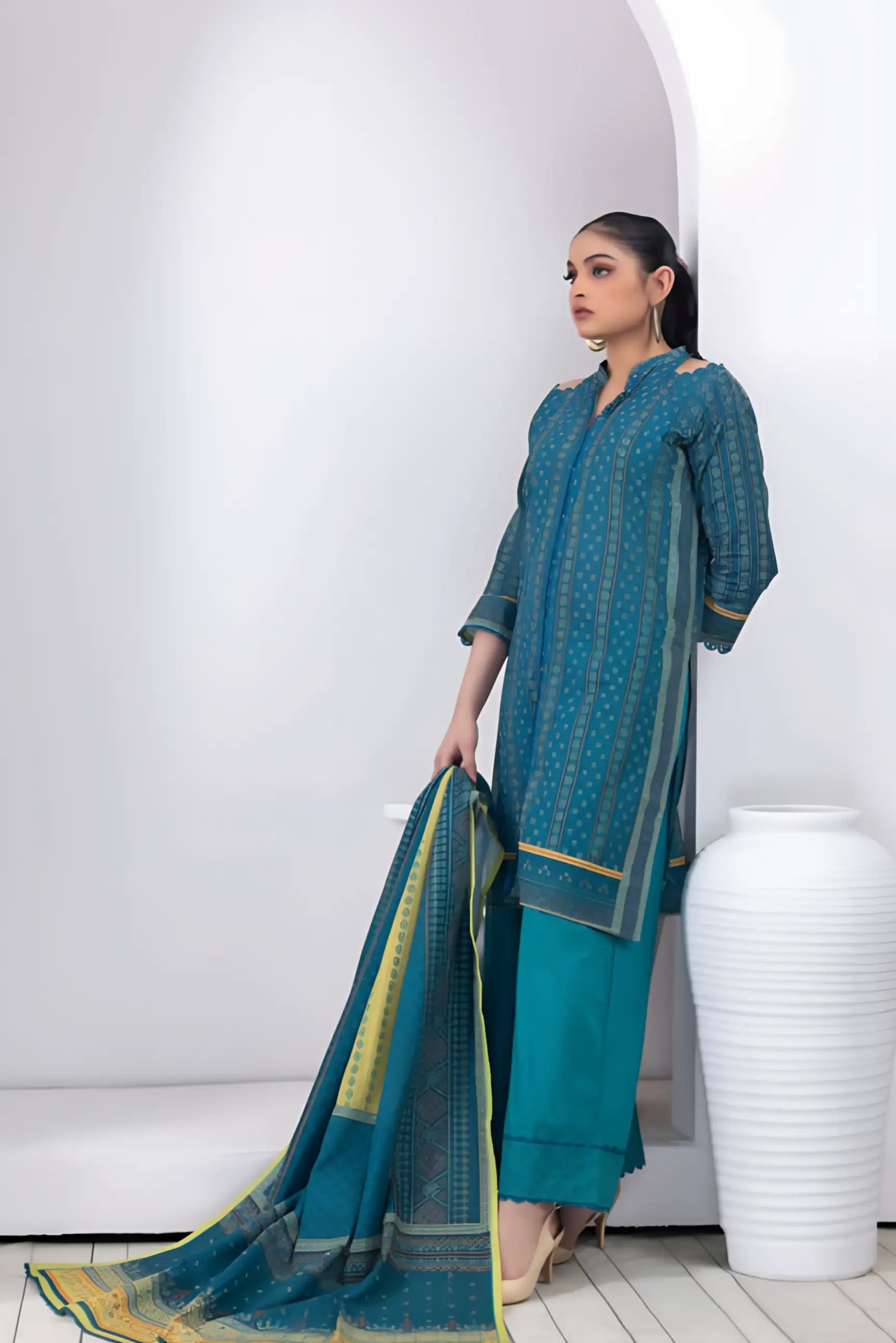 3 Pieces - Regalia Stitched Zinc Printed Khaddar Suit