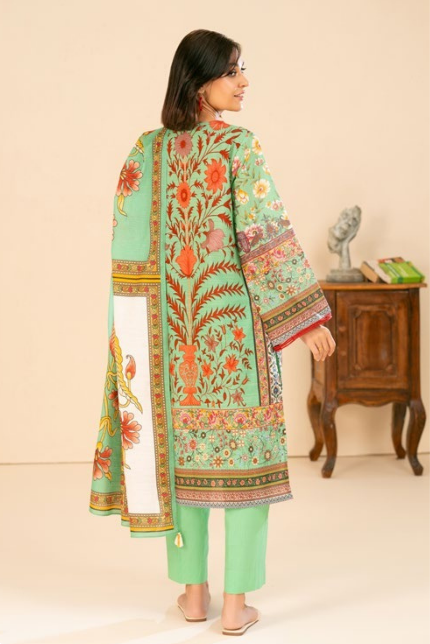 3 Pieces - GulAhmed Unstitched Parrot Printed Khaddar Suit