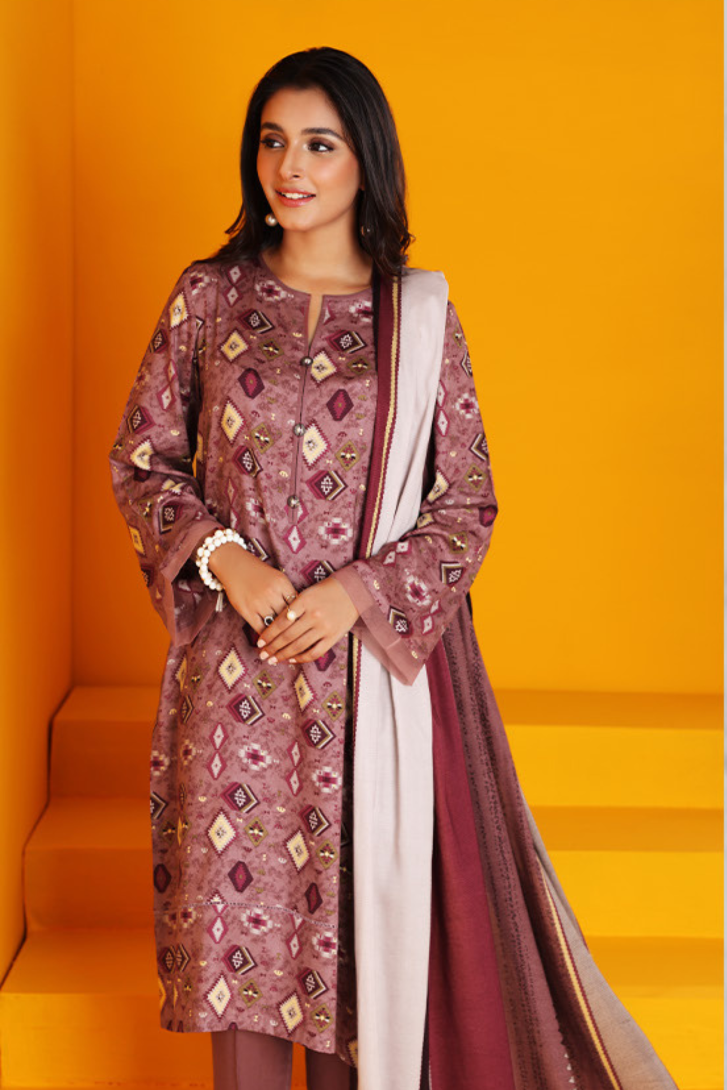 3 Pieces - Nishat Unstitched Peach Printed Linen Suit