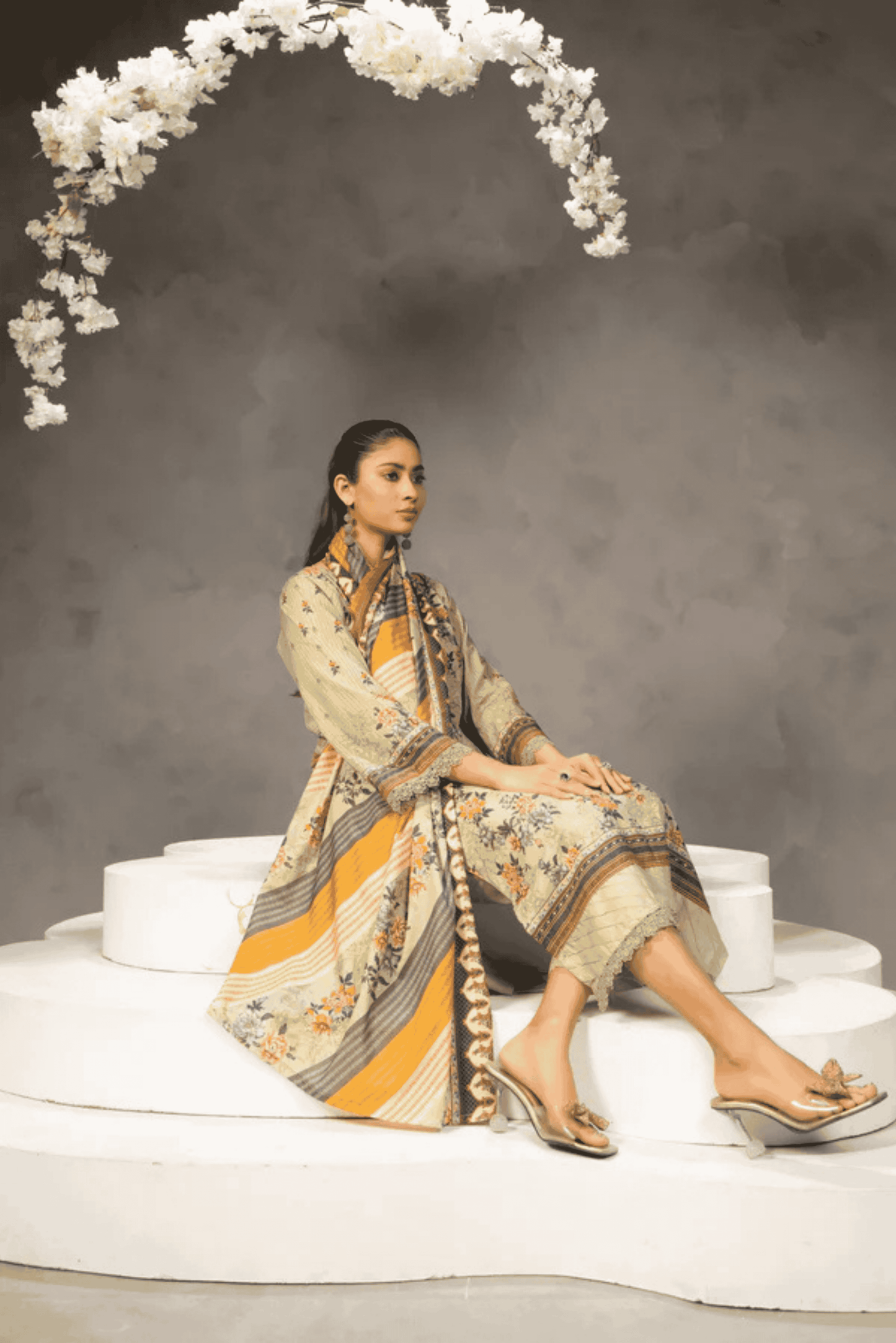 3 Piece - Mahi Unstitched Skin Ladies Transliminor Magic Print Lawn Suit