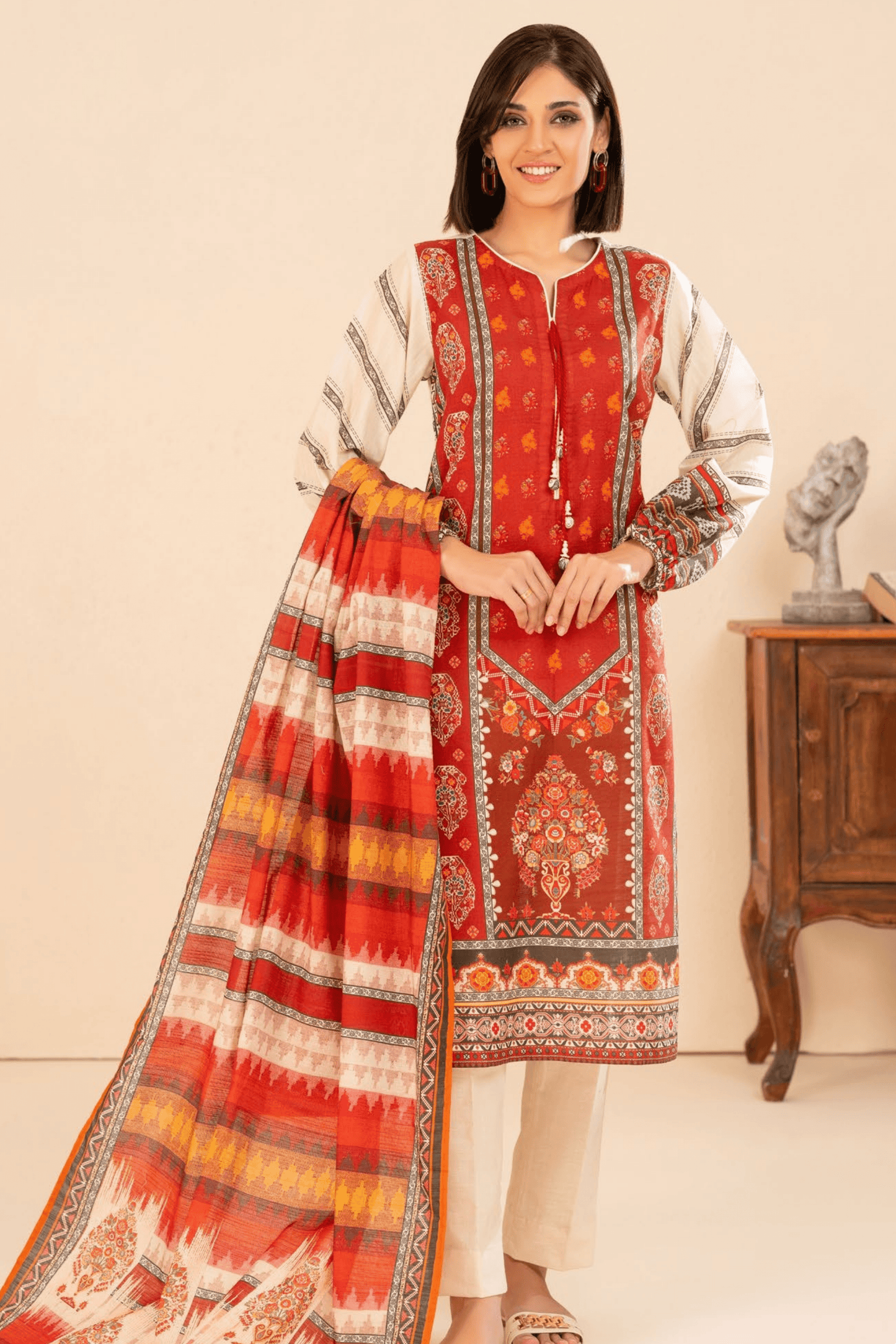 3 Pieces - GulAhmed Unstitched Red Printed Khaddar Suit