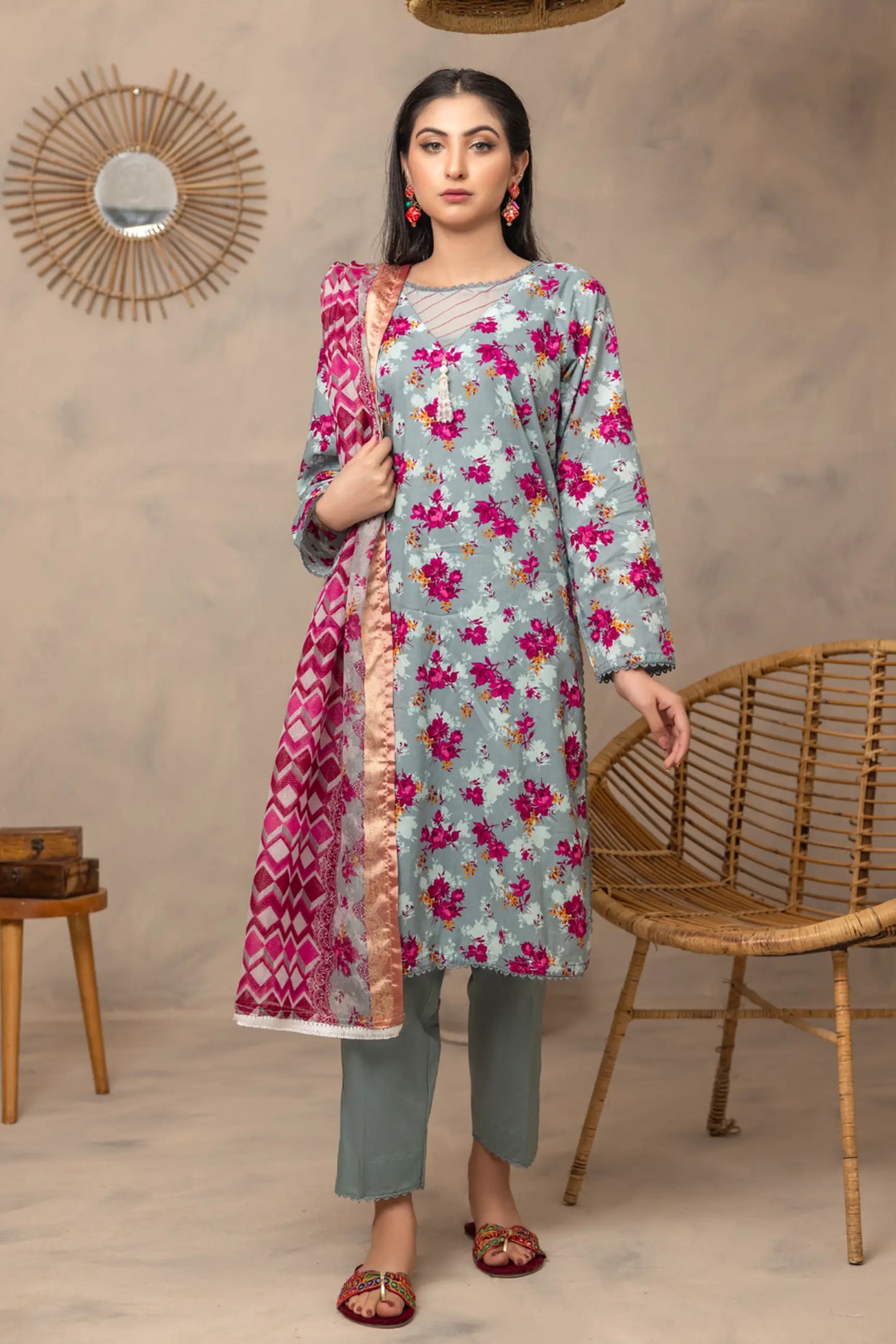 3 Pieces - Regalia Unstitched Gray Fancy Zari Dupatta Printed Shirt Lawn Suit