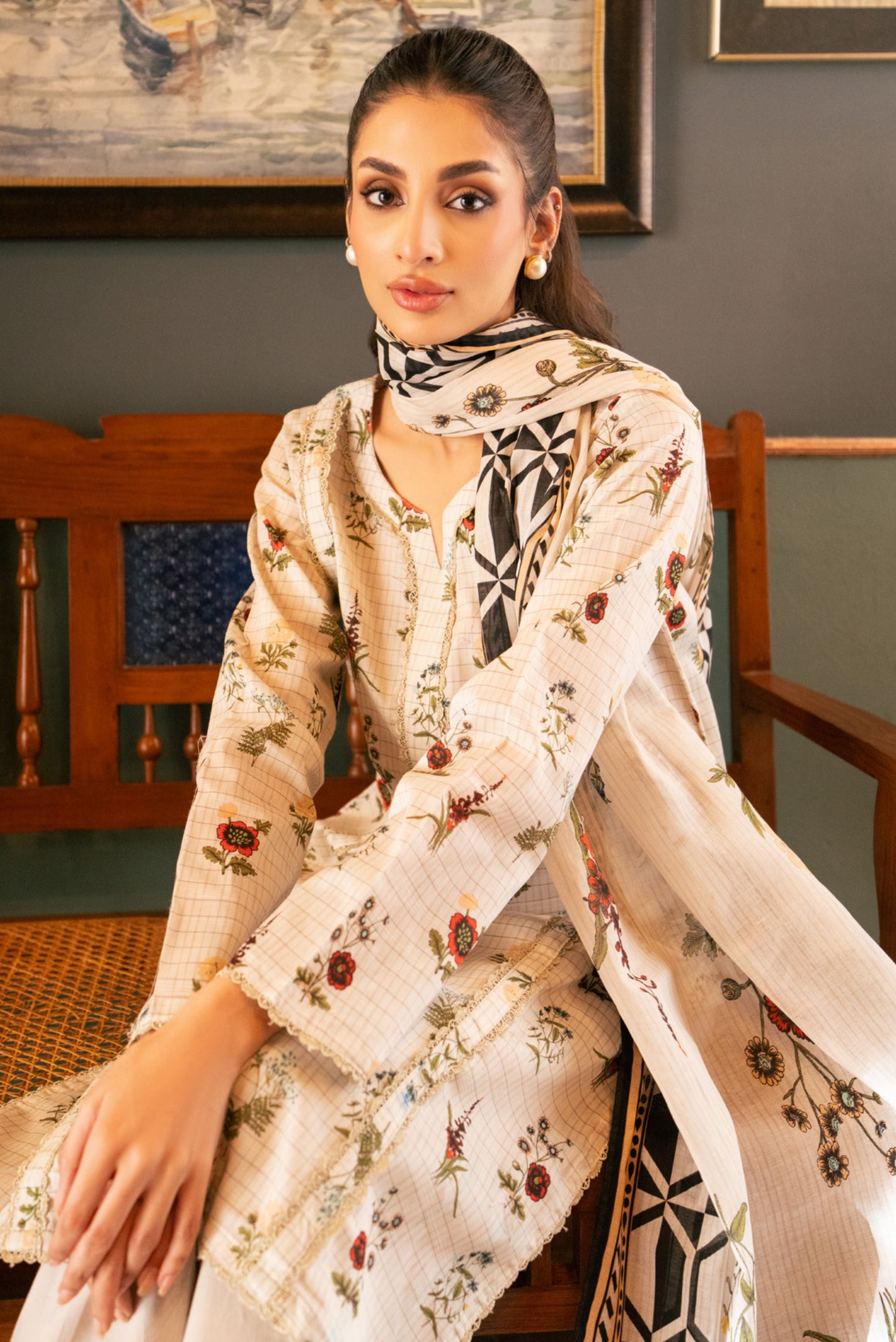 3 Pieces - Regalia Unstitched Off White Bana Dora Lawn Suit