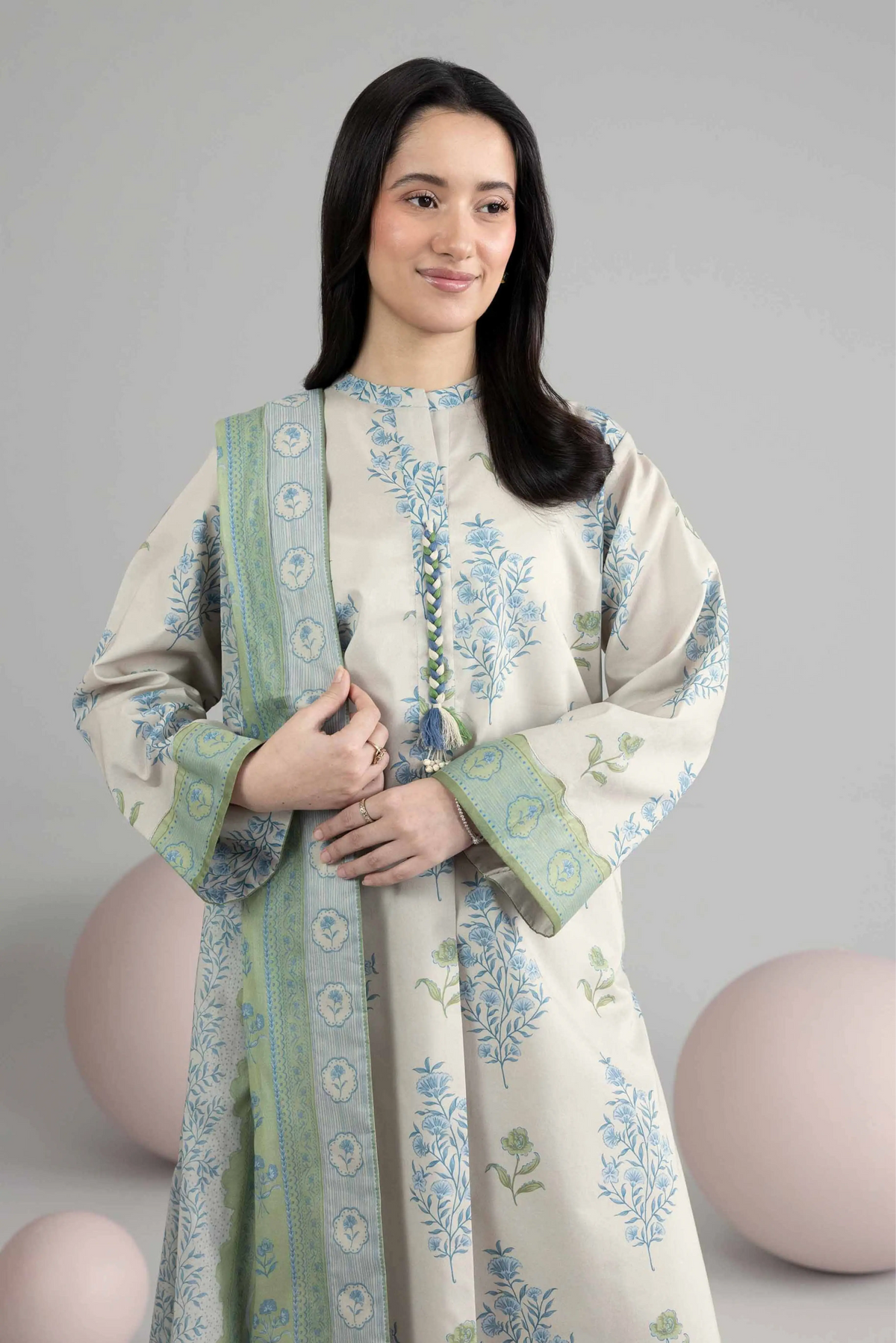3 Pieces - Nishat Unstitched Light Grey Ladies Khaddar Suit