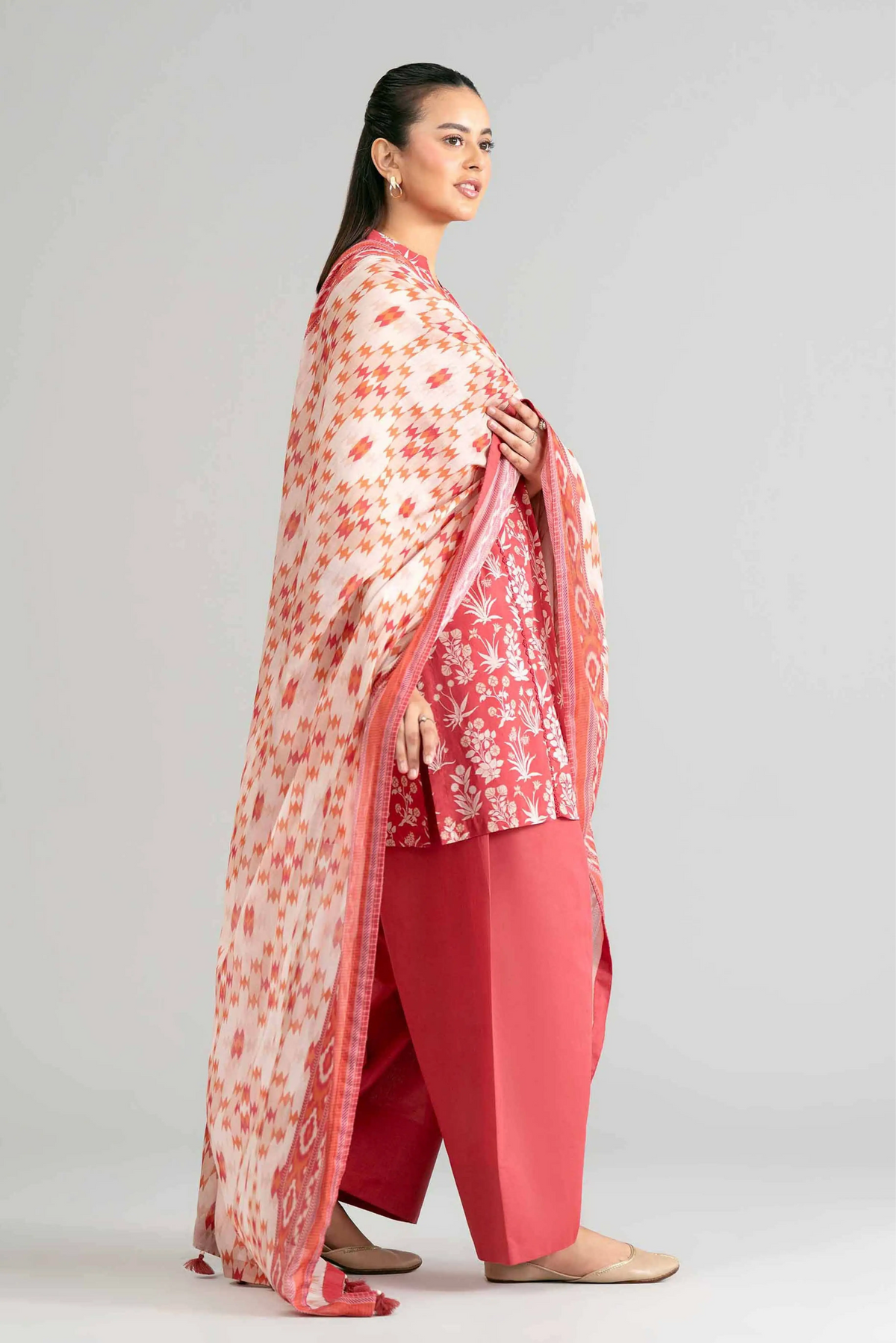 3 Pieces - Nishat Unstitched Red Ladies Khaddar Suit