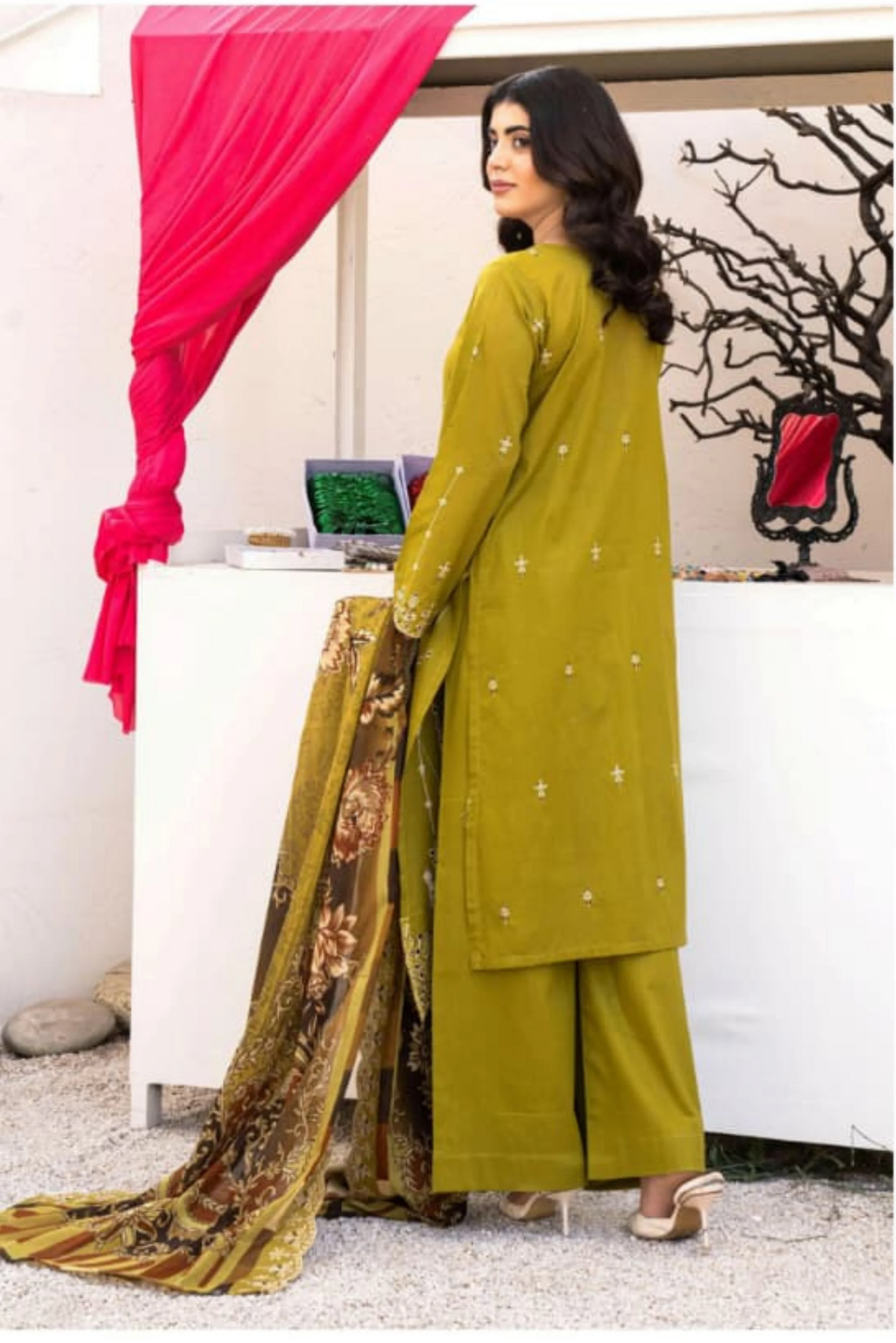 3 Piece - Gold Unstitched Mehndi Embroidered Lawn Suit
