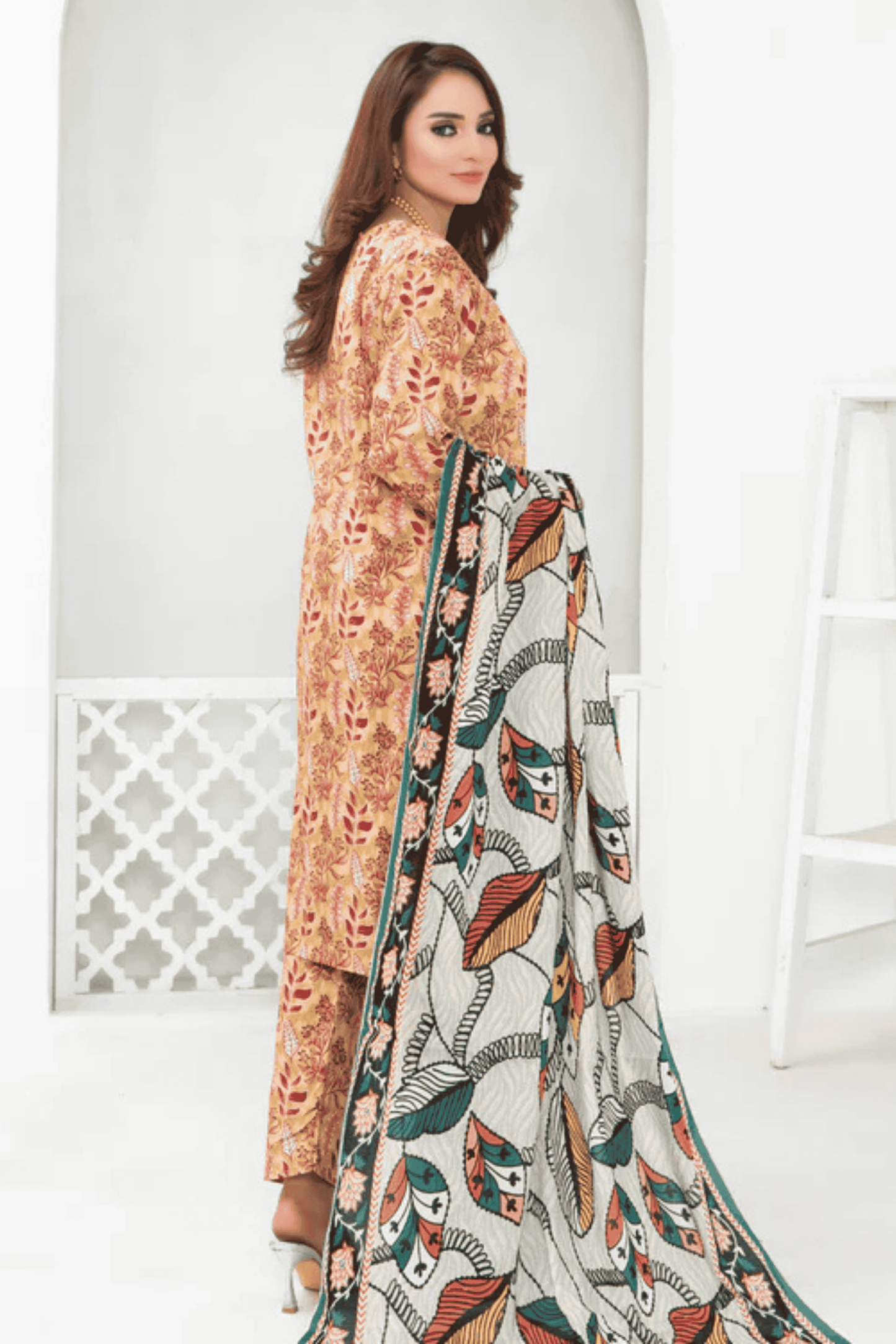 3 Piece - Mahi Unstitched Pace Ladies Print Lawn Suit
