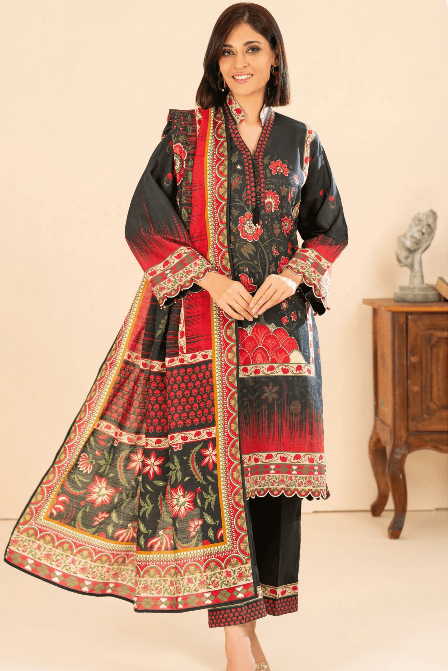 3 Pieces - GulAhmed Unstitched Black Printed Khaddar Suit