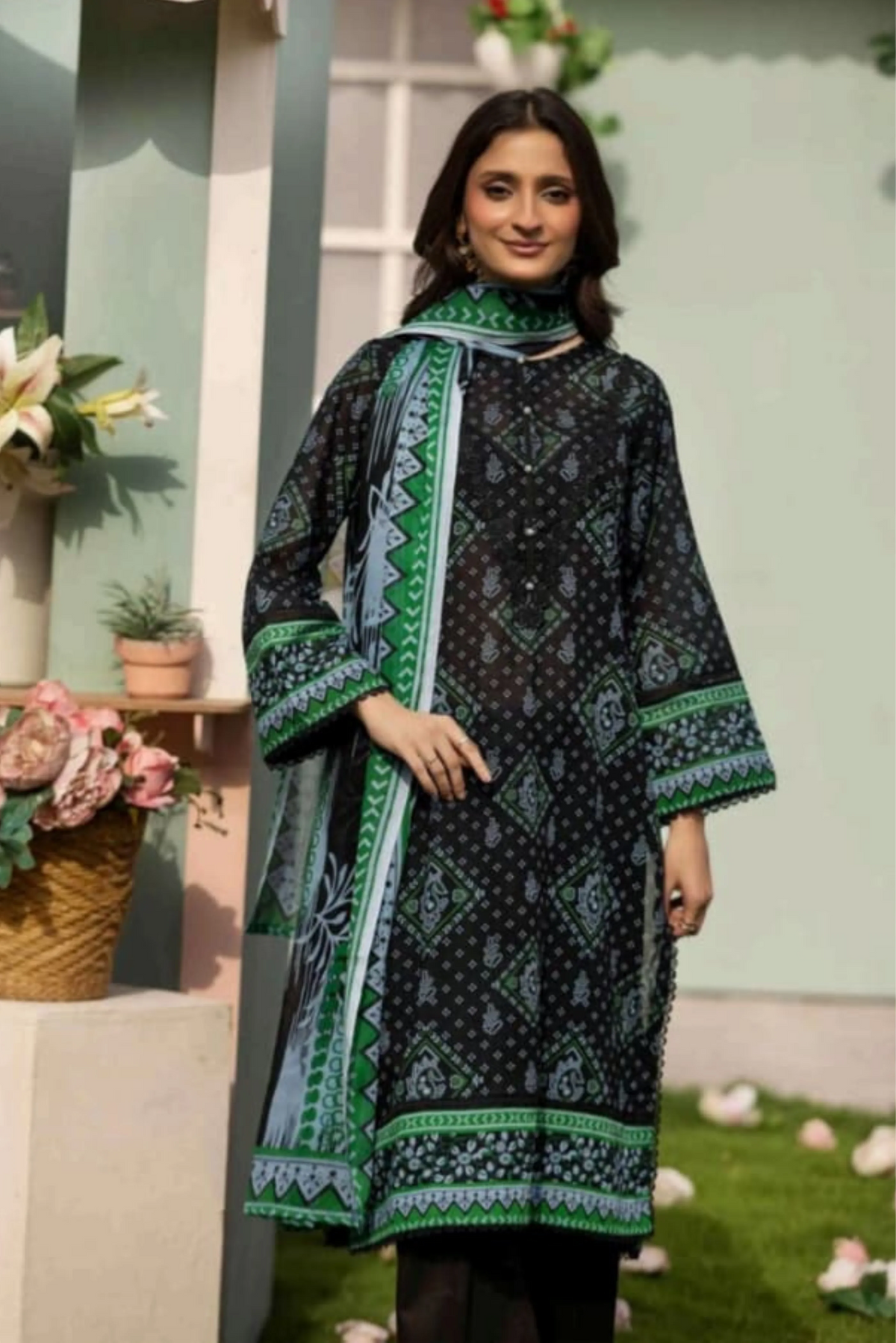 3 Pieces - Haya By Legends Unstitched Grayesh Black Printed Lawn Suit