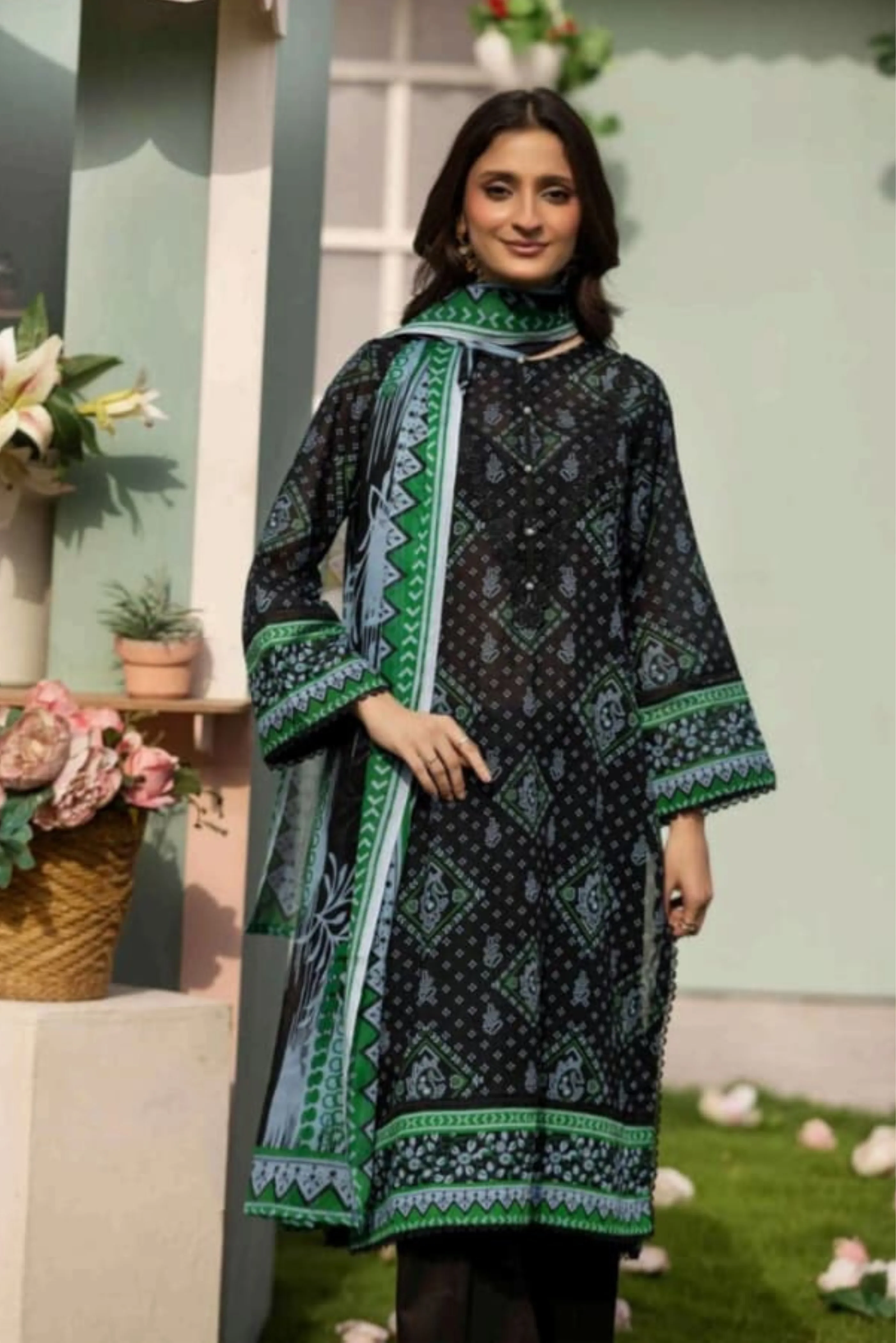3 Pieces - Haya By Legends Unstitched Grayesh Black Printed Lawn Suit