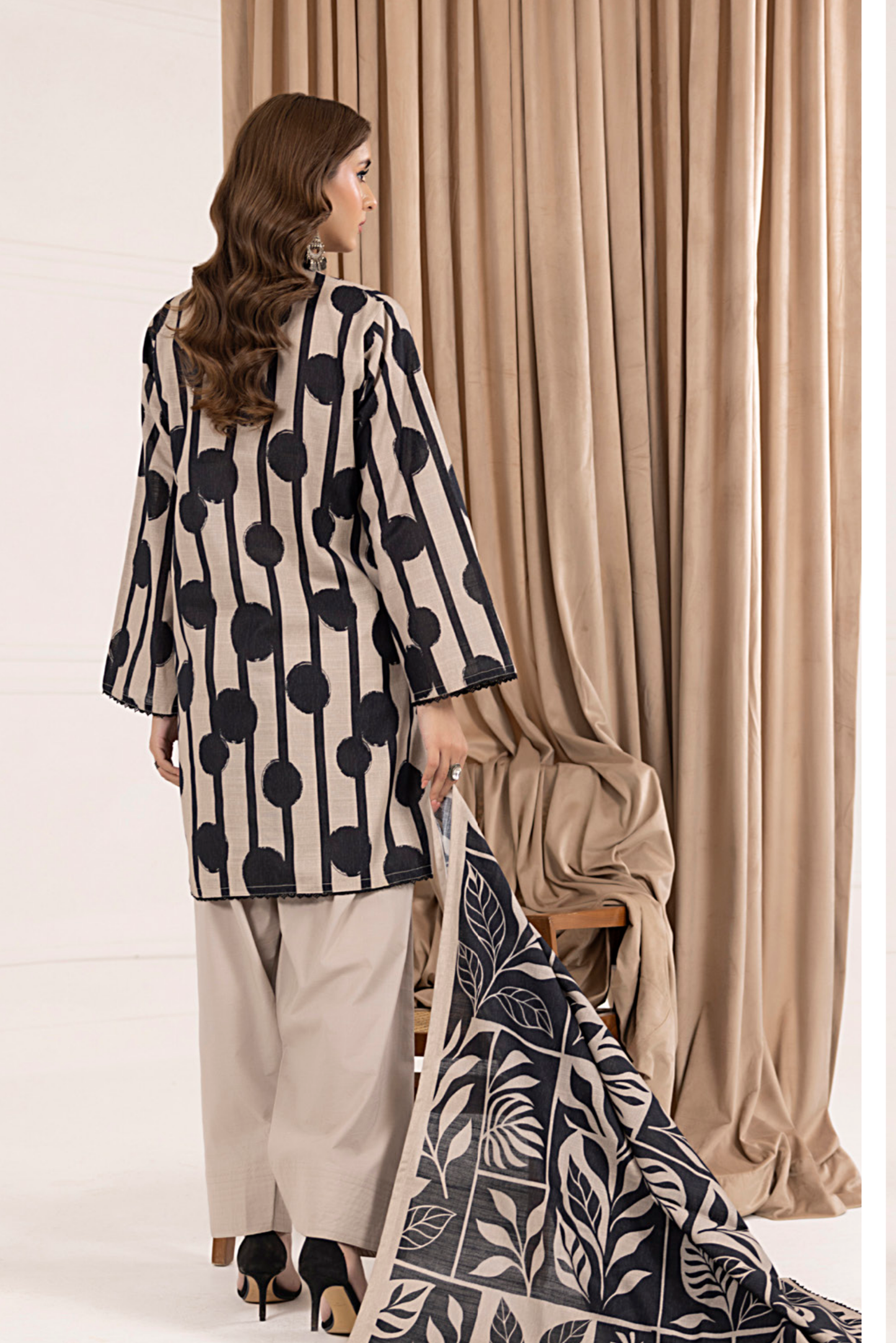 3 Pieces - Regalia Unstitched Black & White Printed Khaddar Suit