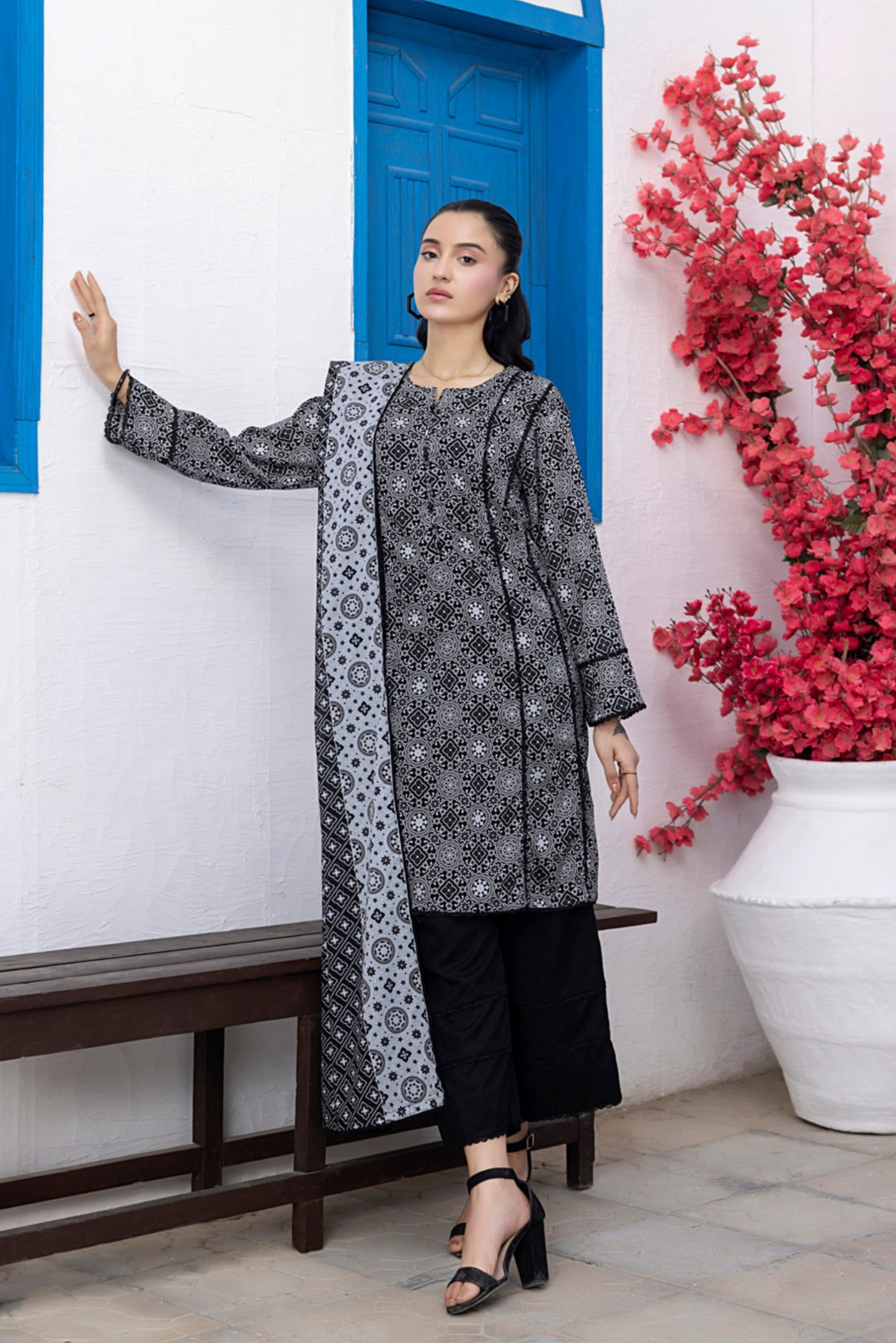 3 Pieces - Regalia Unstitched Black Print Lawn Suit  m