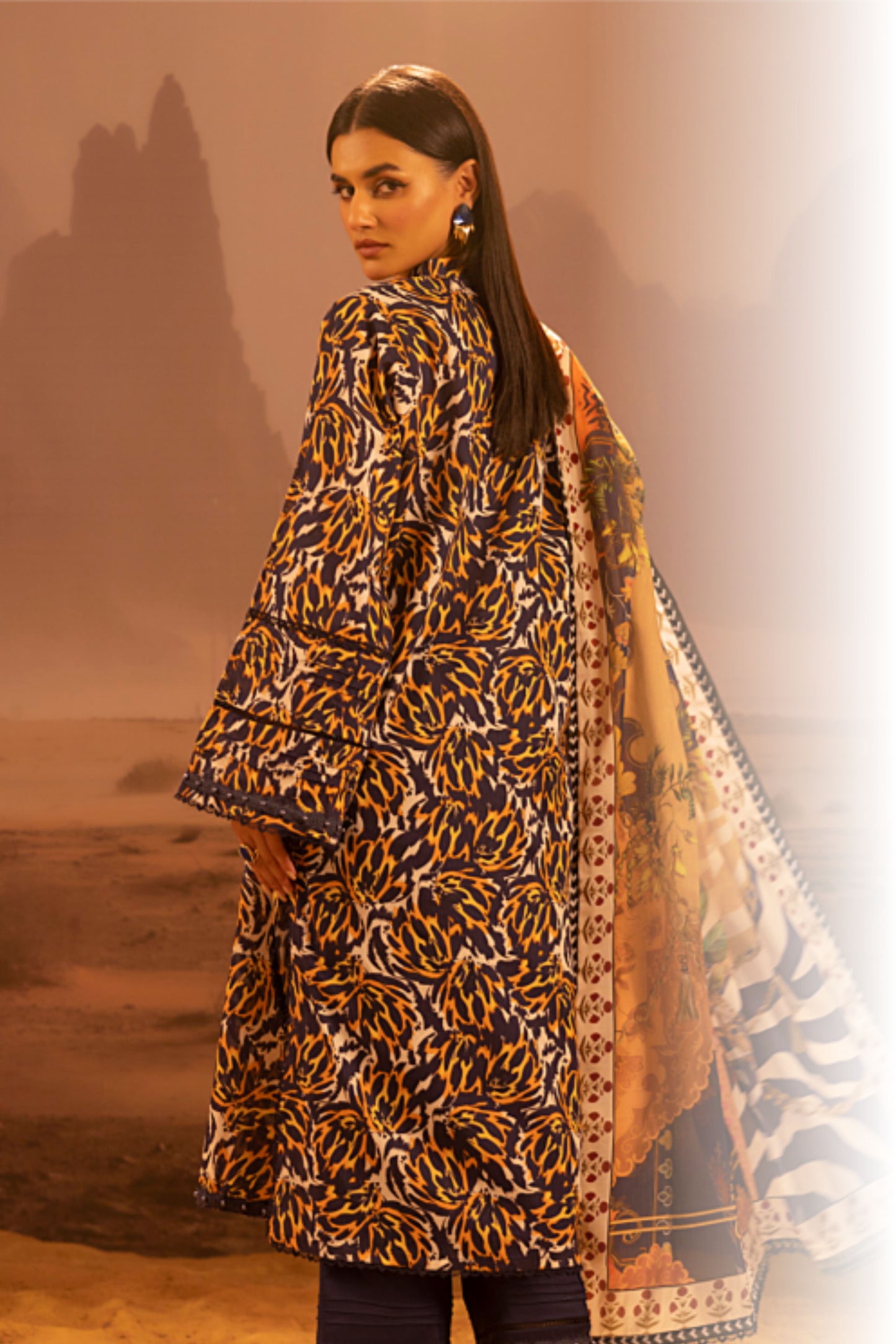 3 Pieces - Regalia Unstitched Cheeta Mid Summer Cotton Suit