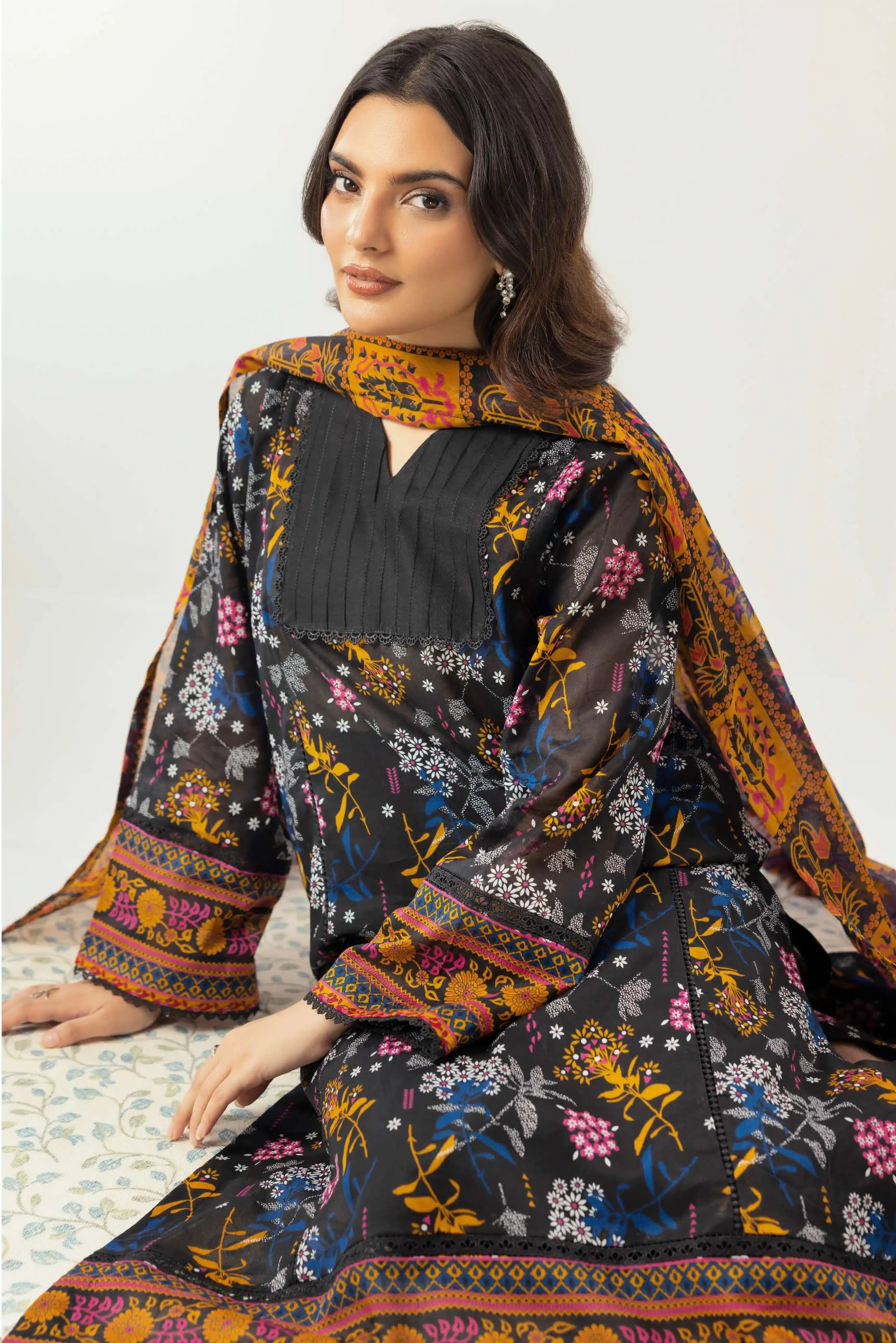 3 Pieces - Haya By Legends Unstitched Black Printed Lawn Suit
