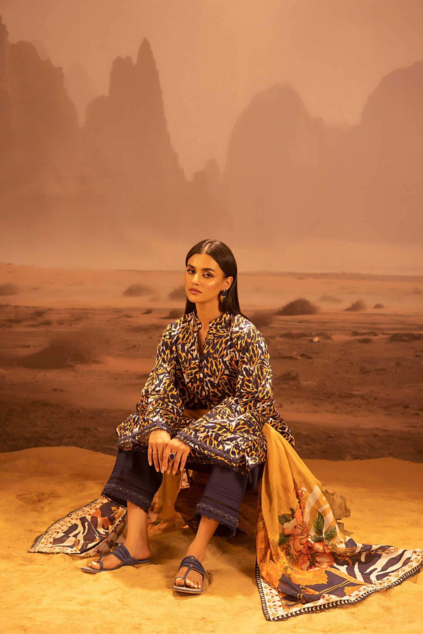 3 Pieces - Regalia Unstitched Cheeta Mid Summer Cotton Suit