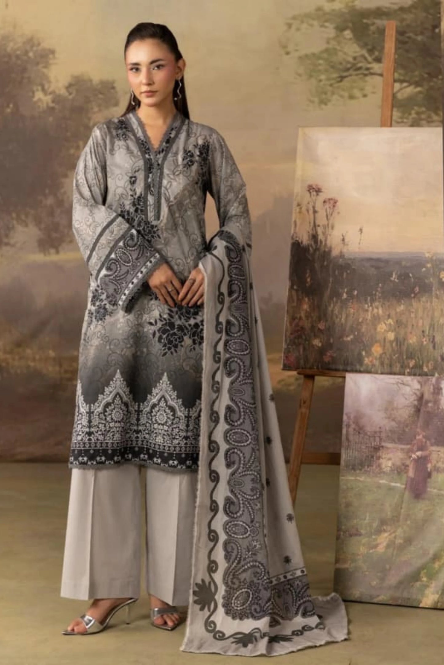 3 Pieces - Rangreza Unstitched Charcoal Grey Lawn Suit