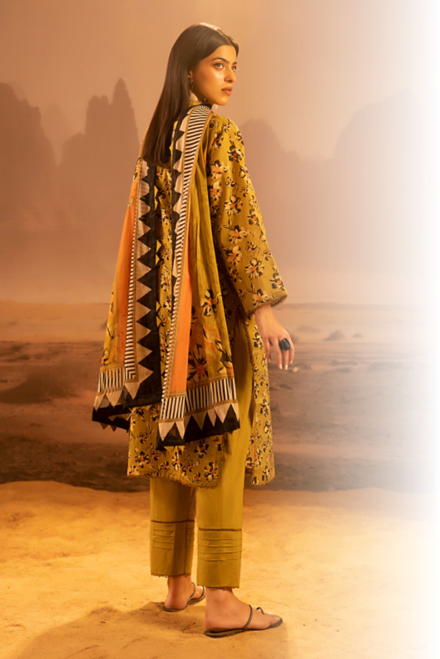 3 Pieces - Regalia Unstitched Yellow Mid Summer Cotton Suit