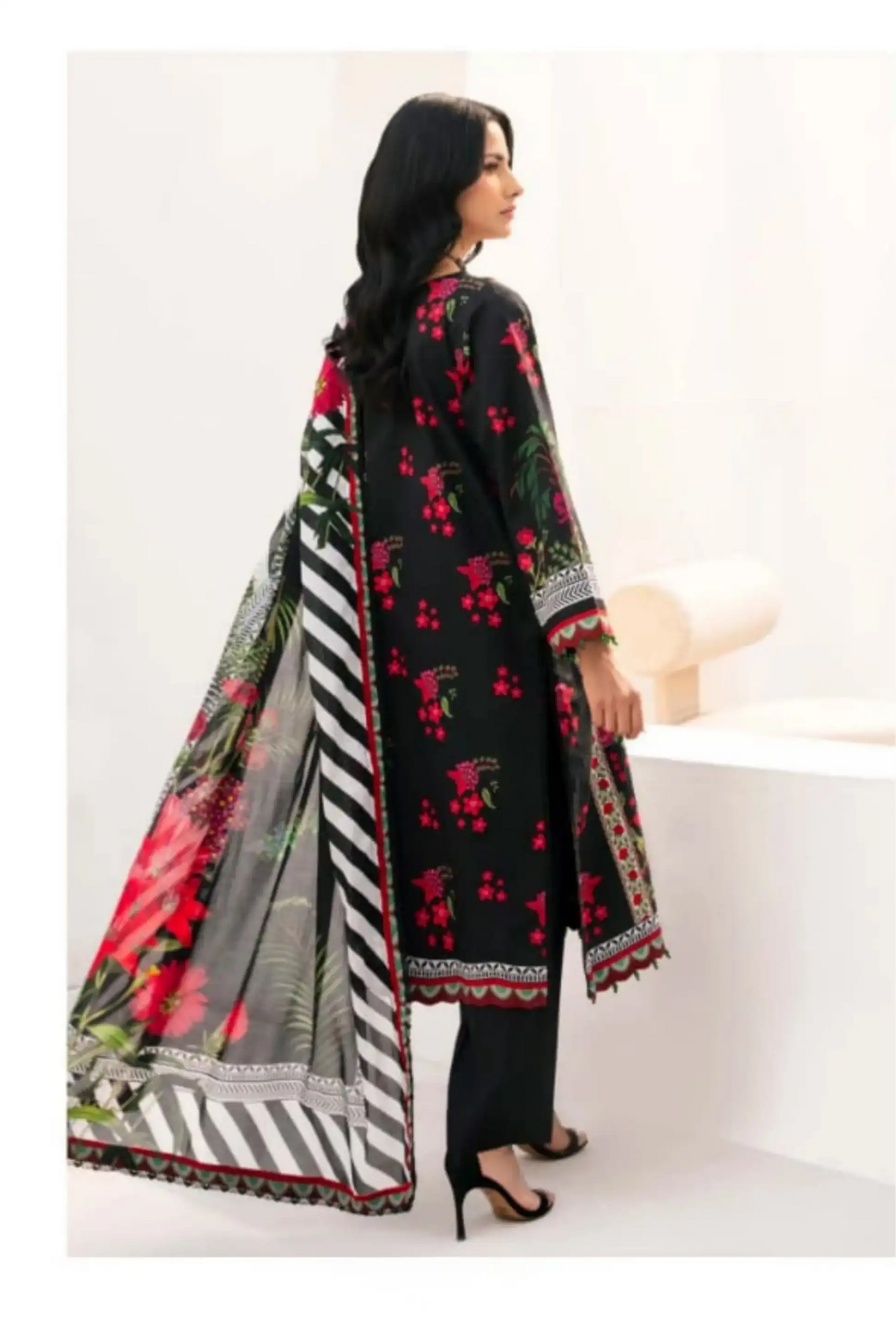 3 Pieces - Yakeen By Asifa Unstitched Black Ladies Lawn Suit