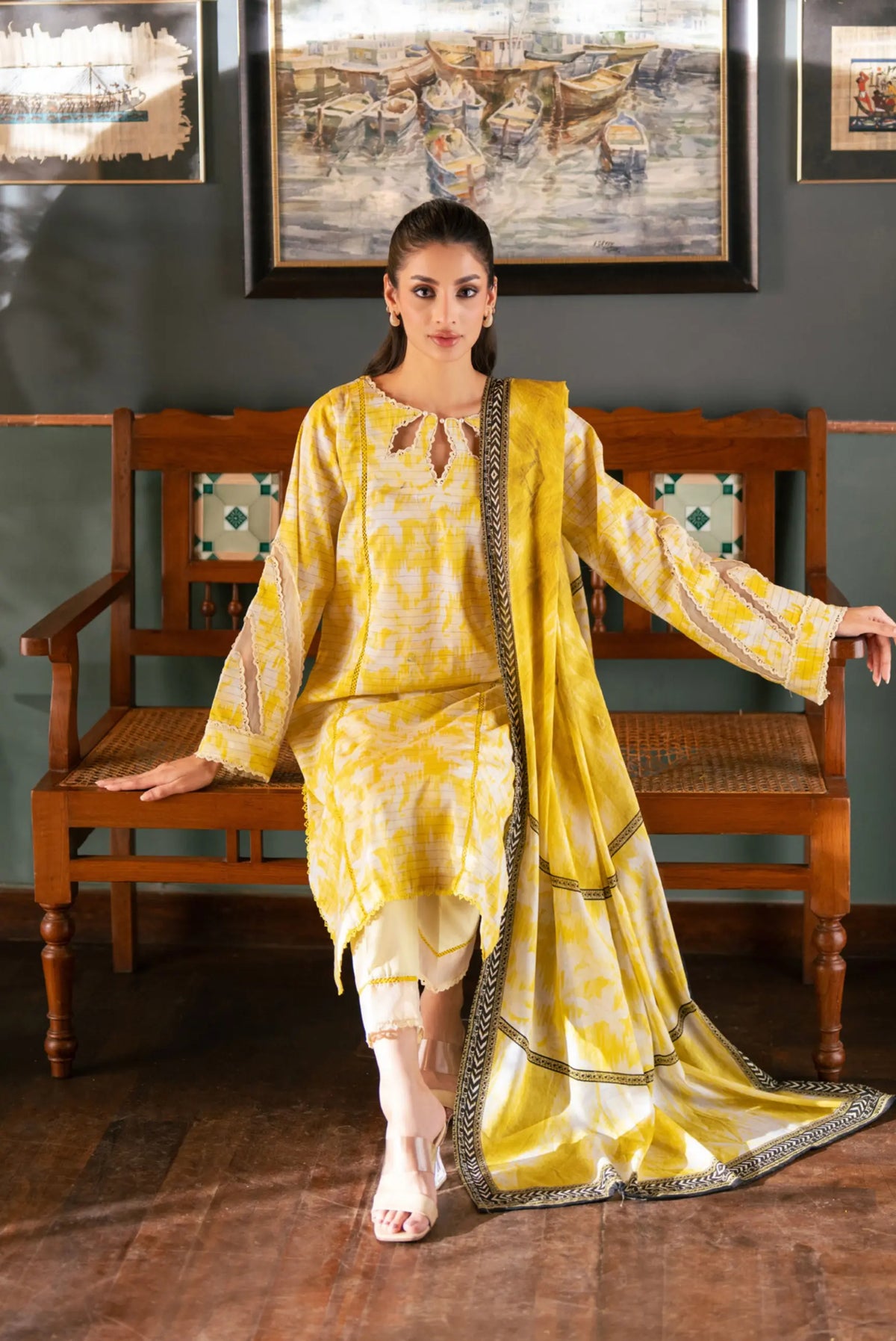 3 Pieces - Regalia Unstitched Pale Yellow Bana Dora Lawn Suit 