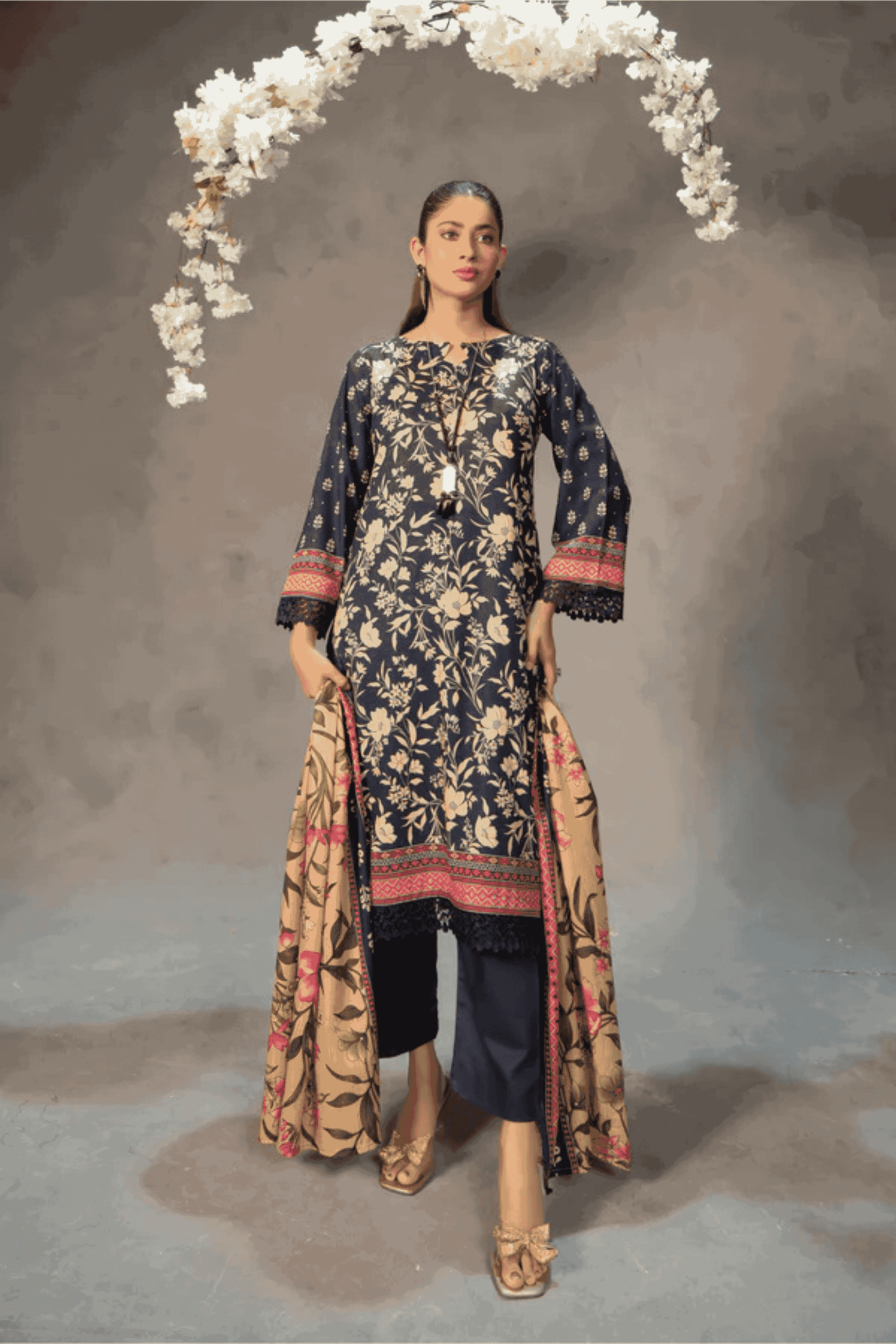 3 Piece - Mahi Unstitched Blue Ladies Transliminor Magic Print Lawn Suit
