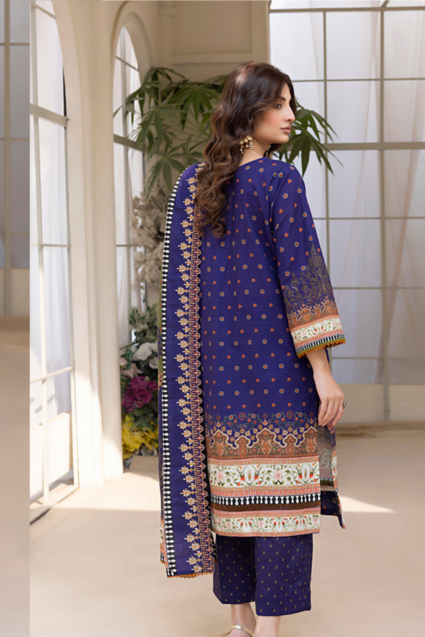 3 Pieces - Regalia Stitched purple Embroidered Khaddar Suit