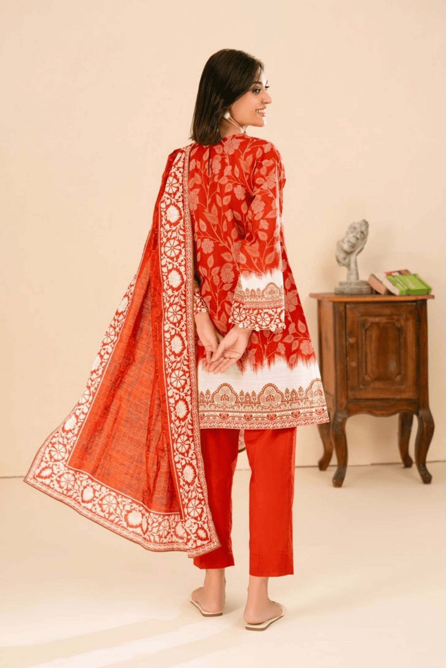 3 Pieces - GulAhmed Unstitched Red Printed Khaddar Suit