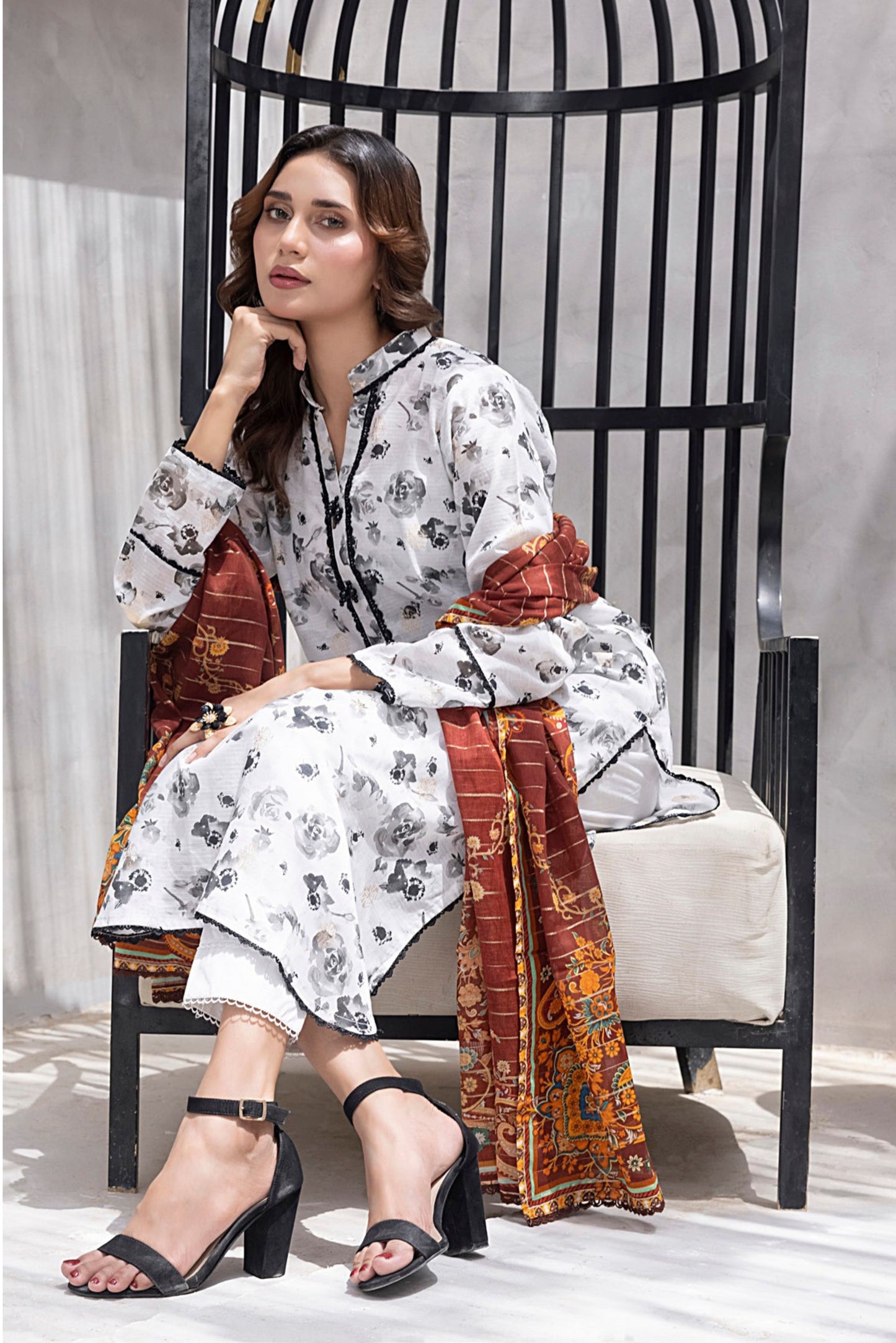 3 Pieces - Regalia Unstitched White Jscquard Cambric Suit