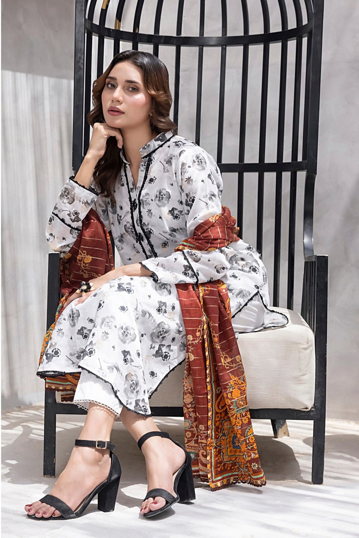 3 Pieces - Regalia Unstitched White Jscquard Cambric Suit