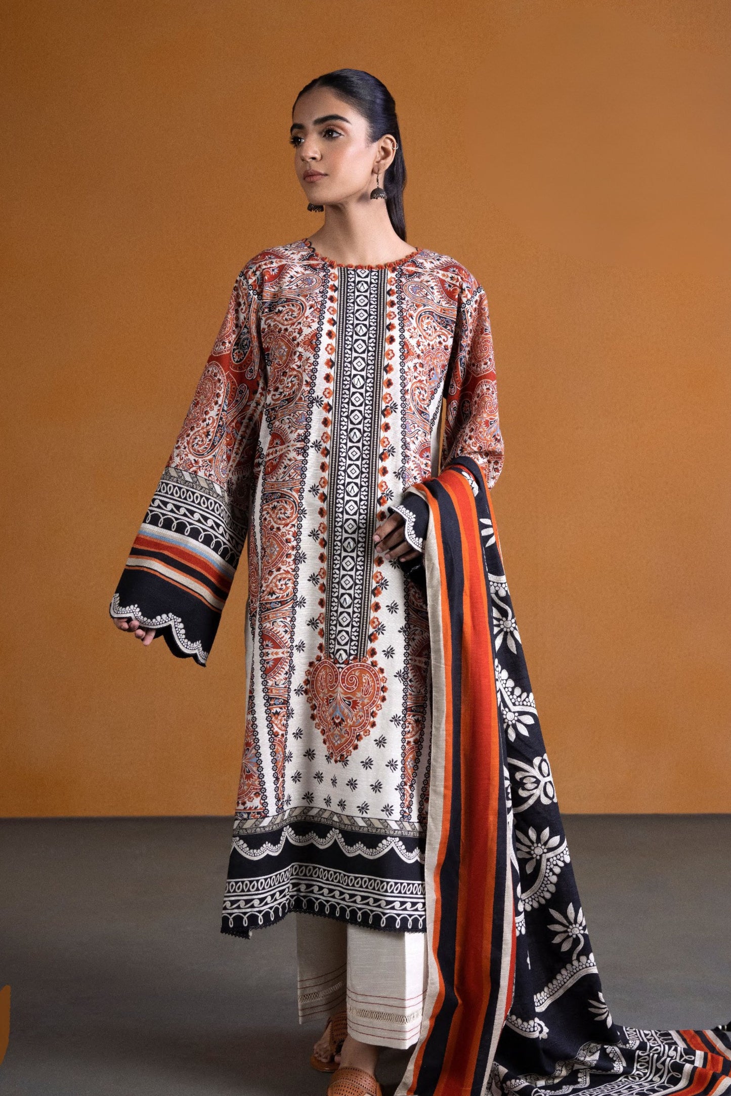 3 Pieces - Sapphire Unstitched Off White Printed Lawn Suit